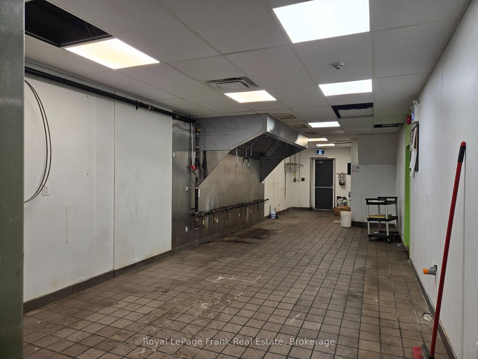 37 King Street E, Unit B thumbnail 6