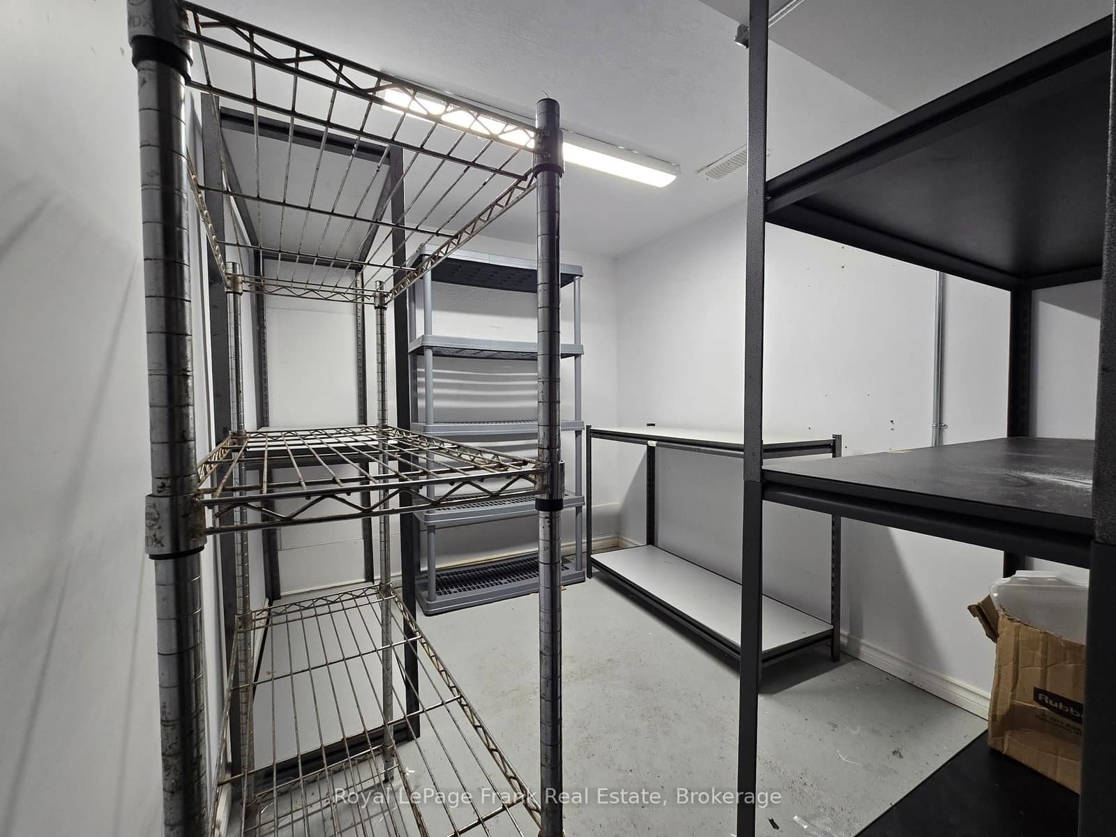 37 King Street E, Unit A thumbnail 6