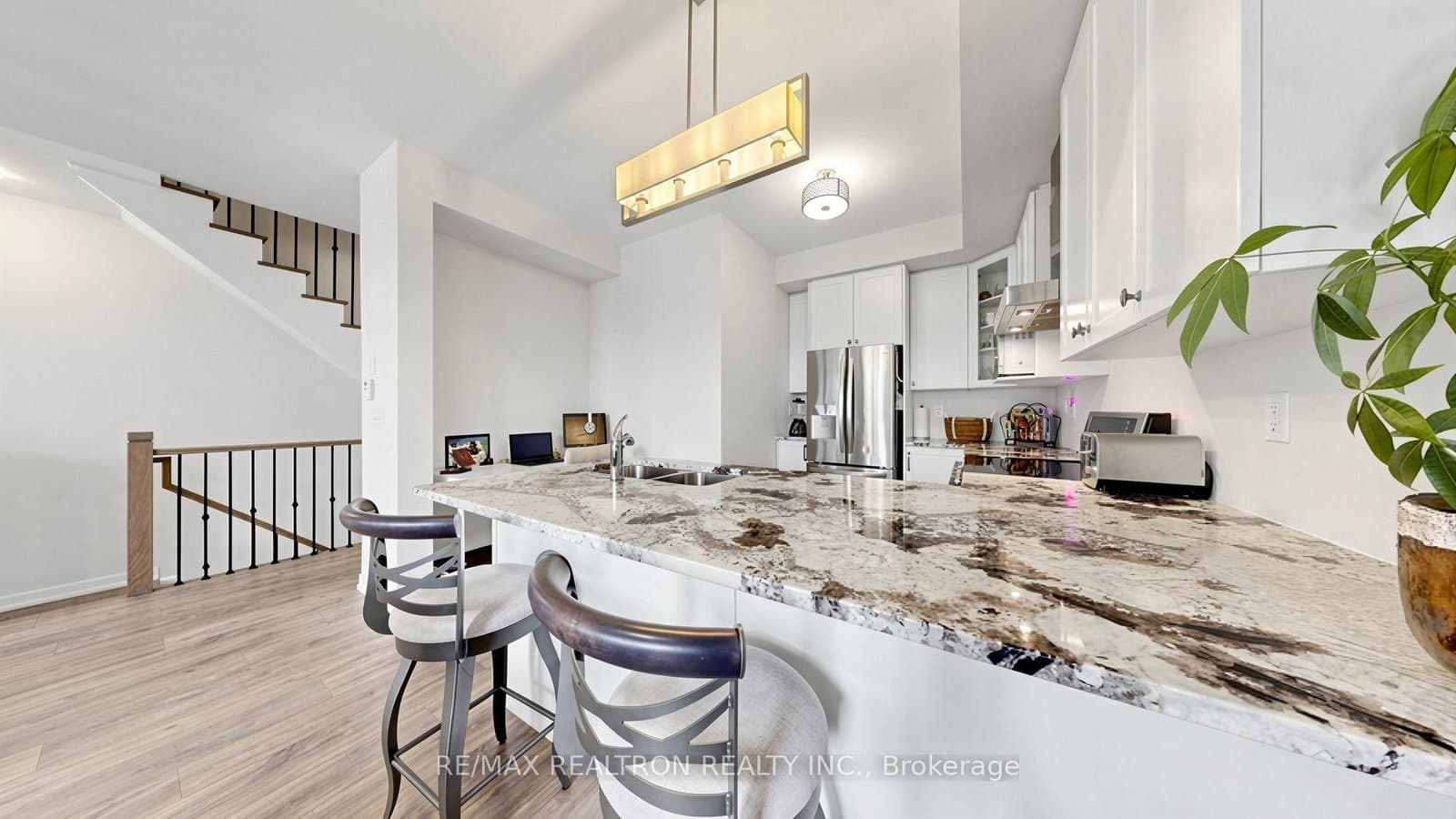 1956 Altona Road, Unit 19 thumbnail 9