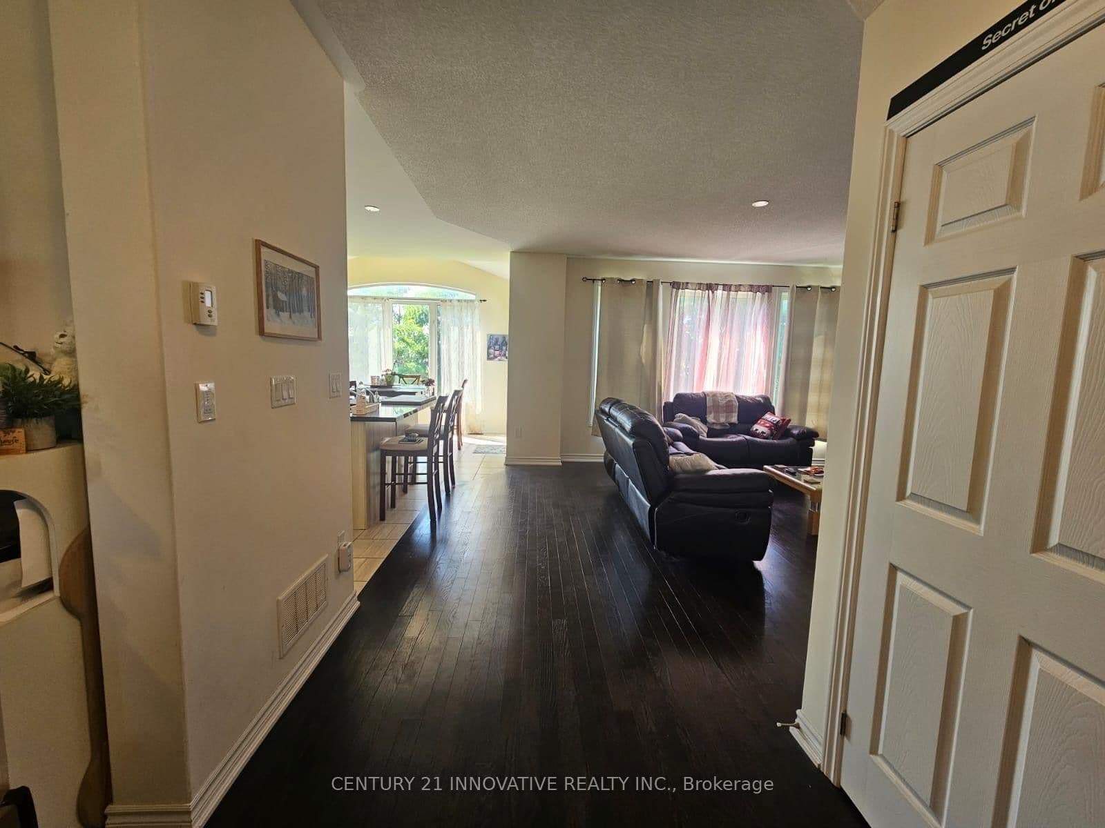 219 Northglen Boulevard thumbnail 12