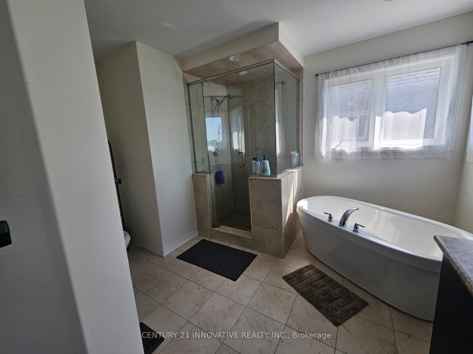 219 Northglen Boulevard thumbnail 16