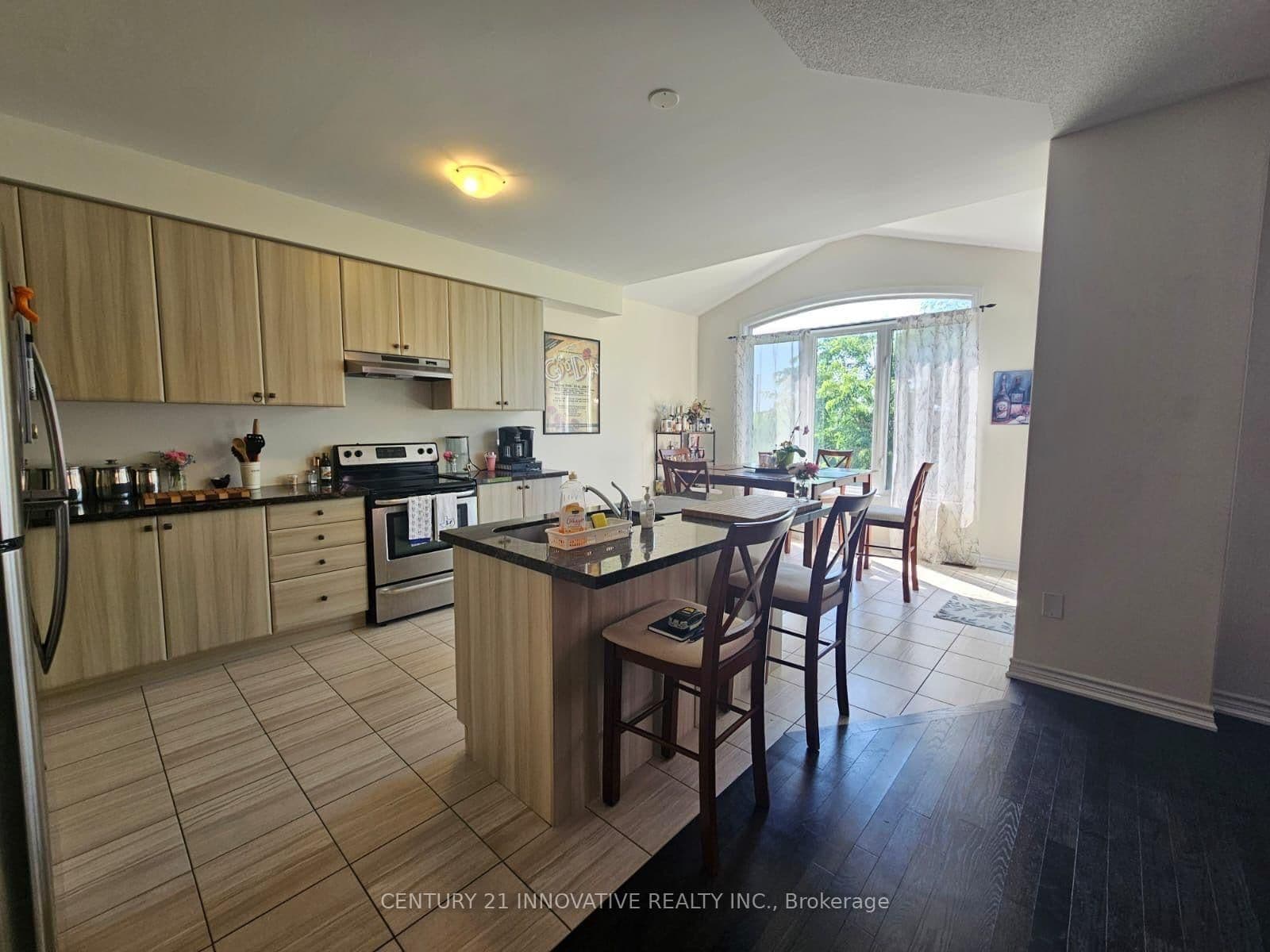 219 Northglen Boulevard thumbnail 2