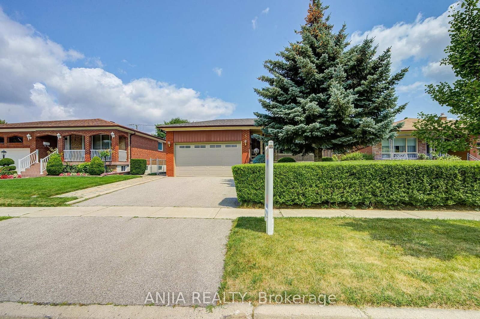 5 Brantford Drive thumbnail 2