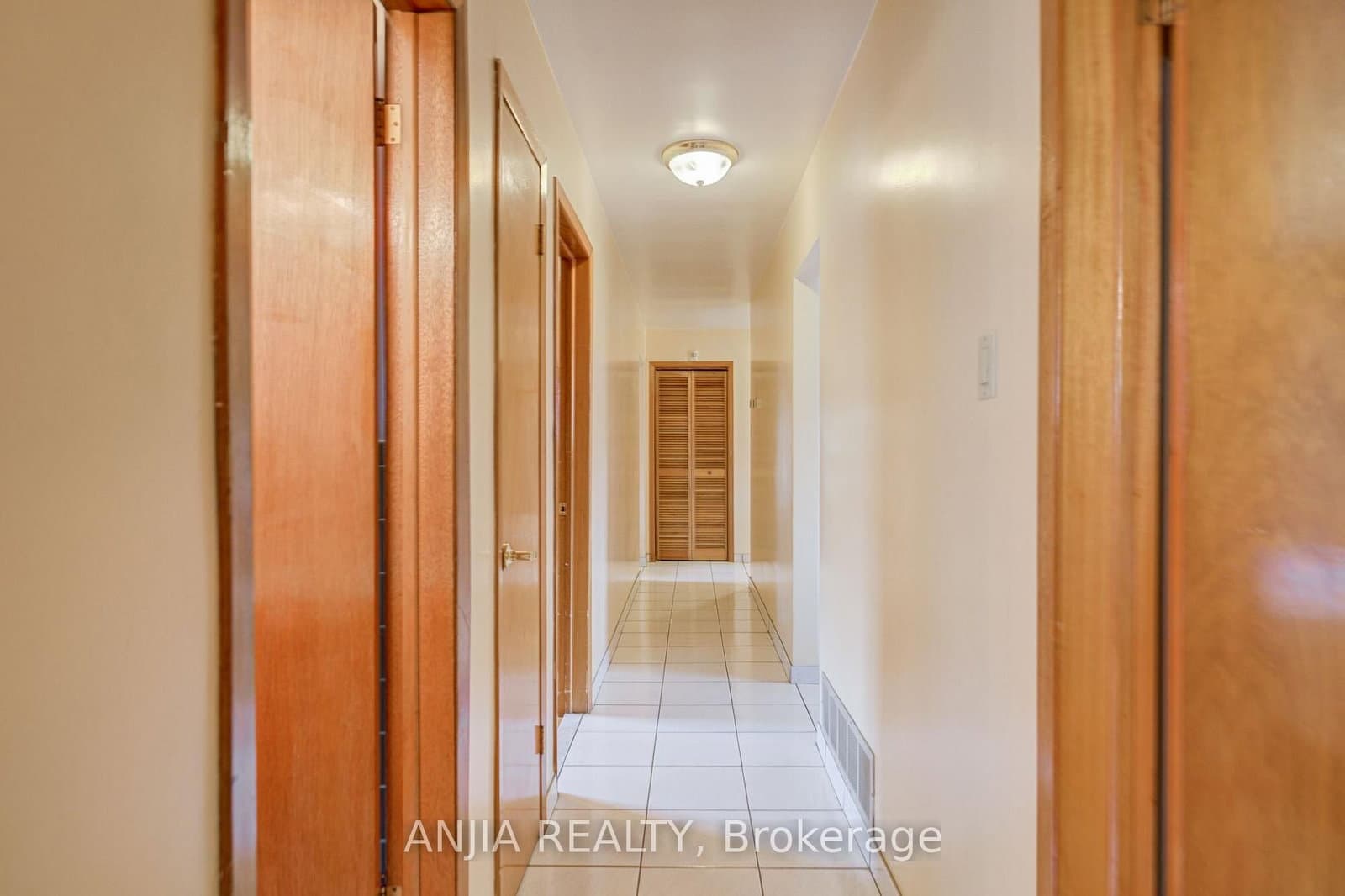 5 Brantford Drive thumbnail 27