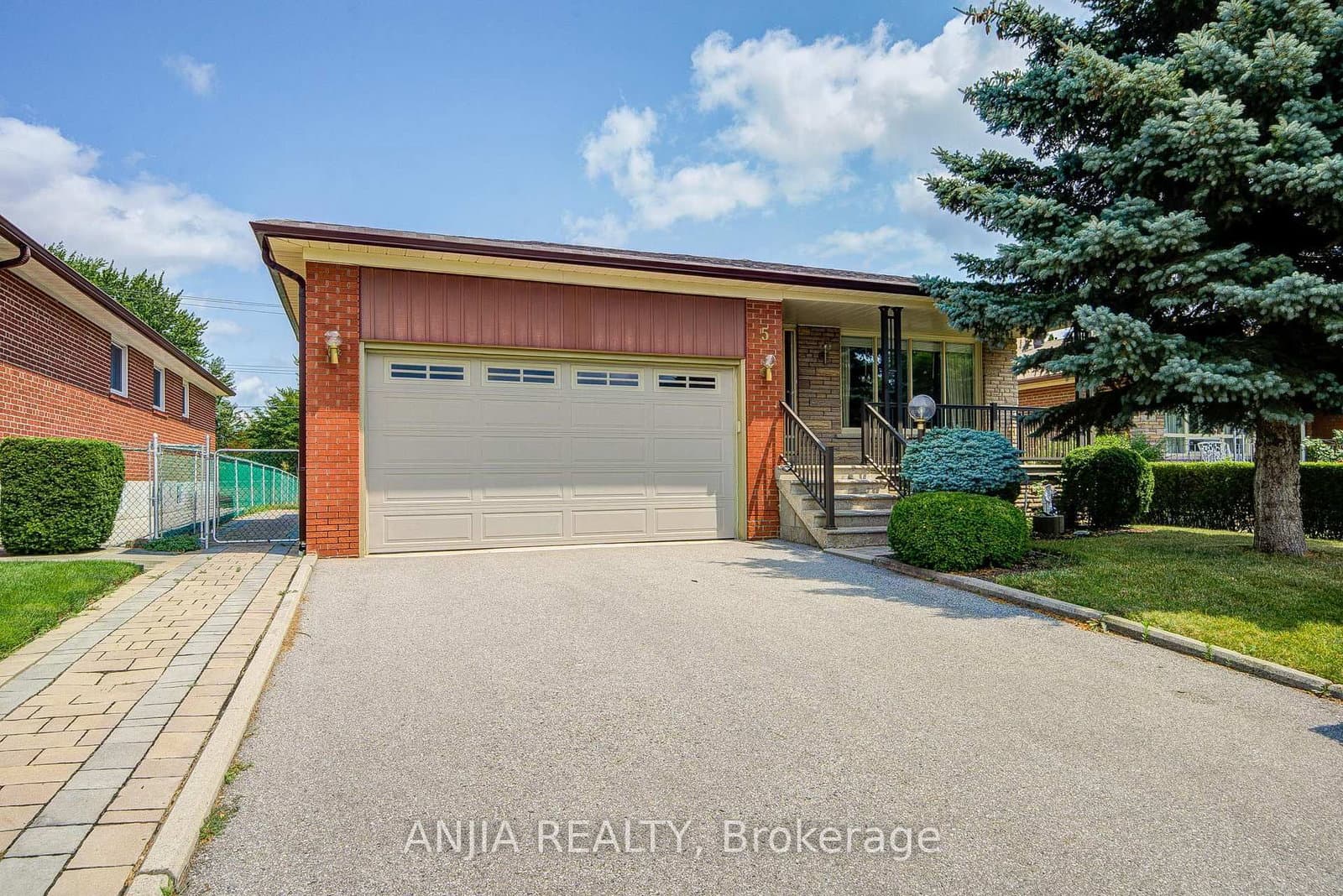 5 Brantford Drive thumbnail 3