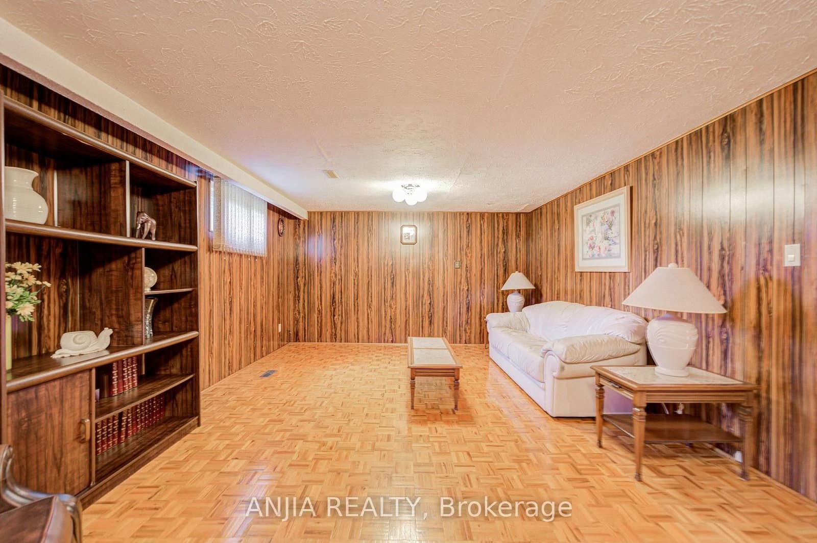 5 Brantford Drive thumbnail 32
