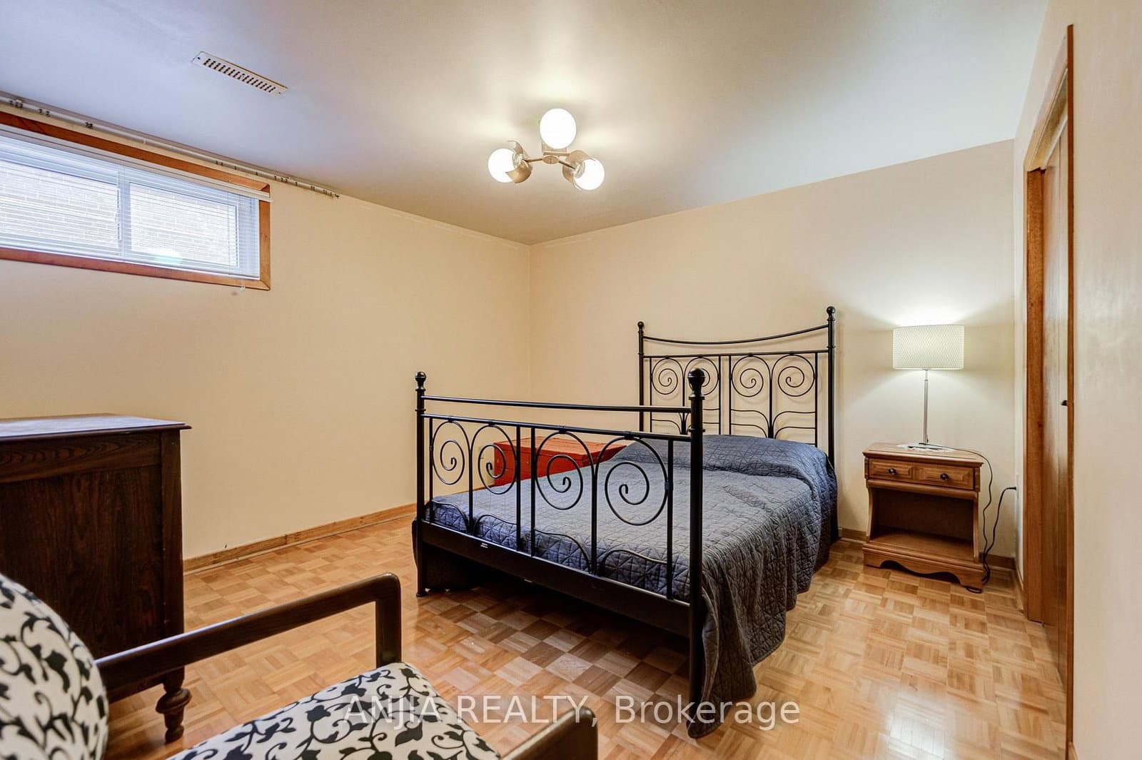 5 Brantford Drive thumbnail 33