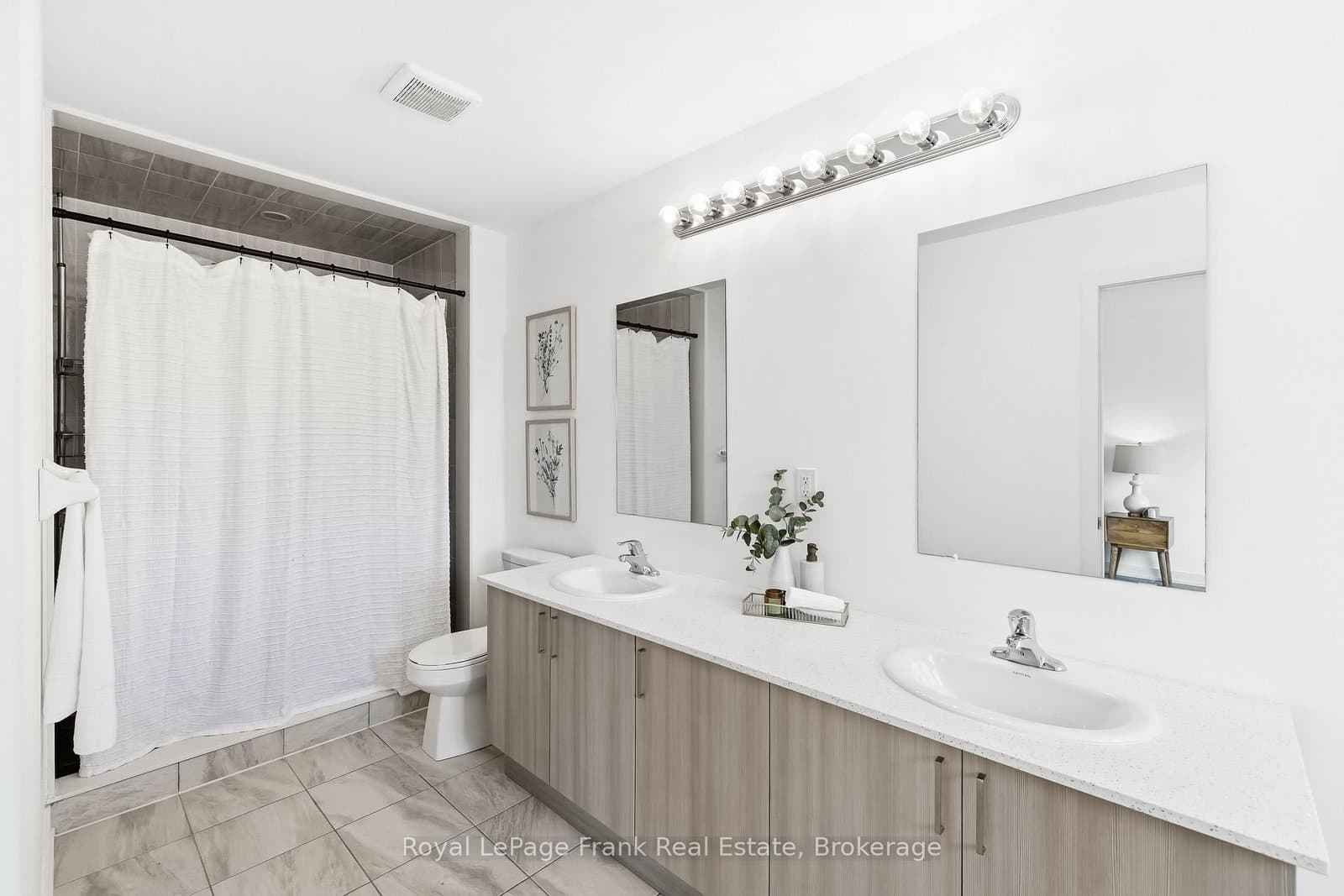 63 Pine Gate Place thumbnail 24