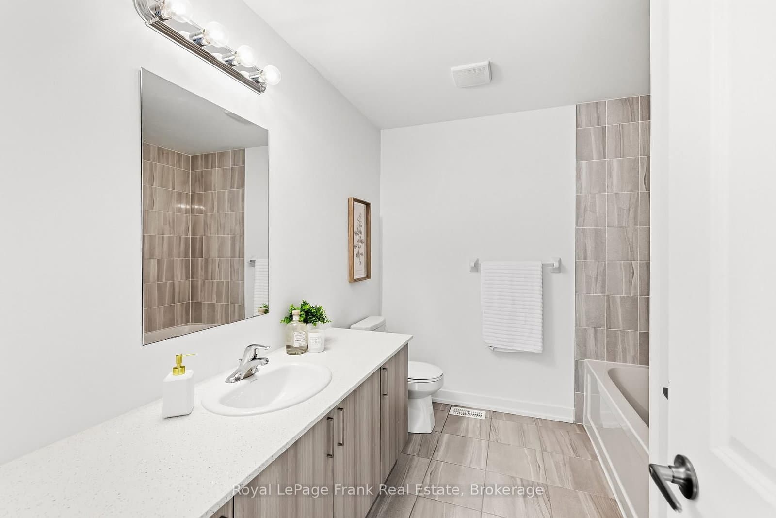 63 Pine Gate Place thumbnail 31