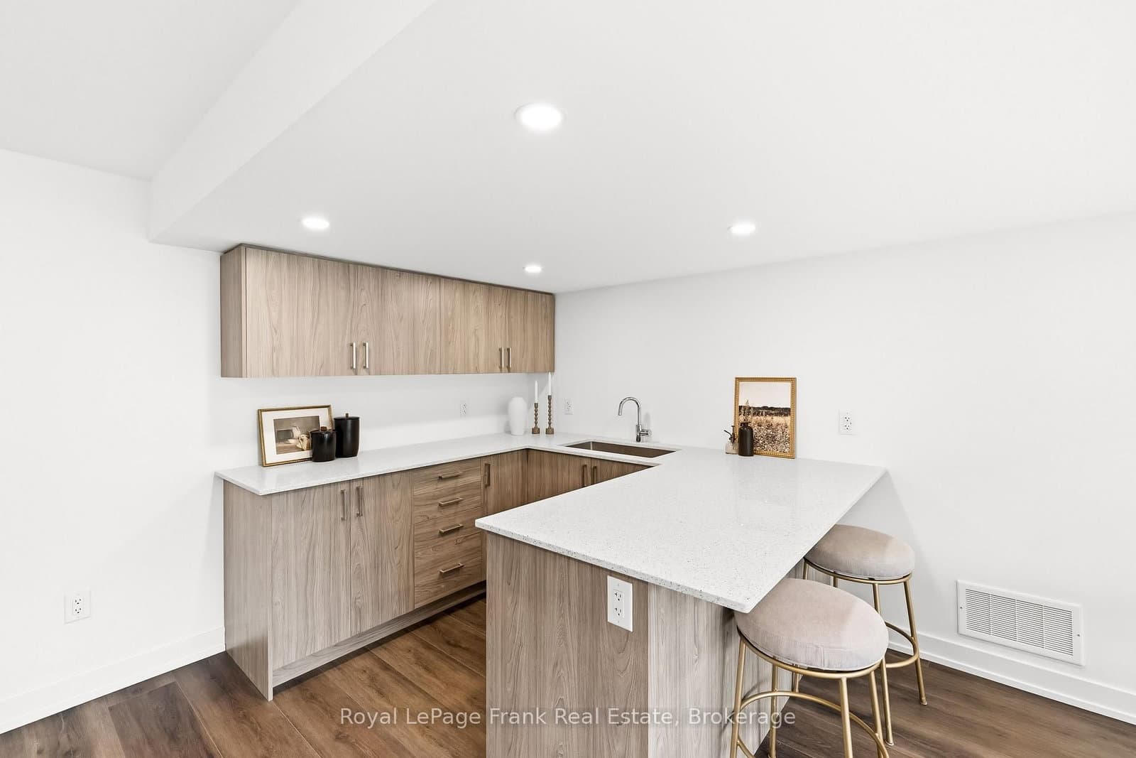 63 Pine Gate Place thumbnail 35