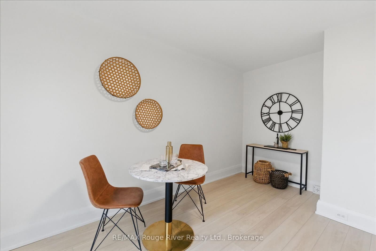 7 Heyworth Crescent thumbnail 30