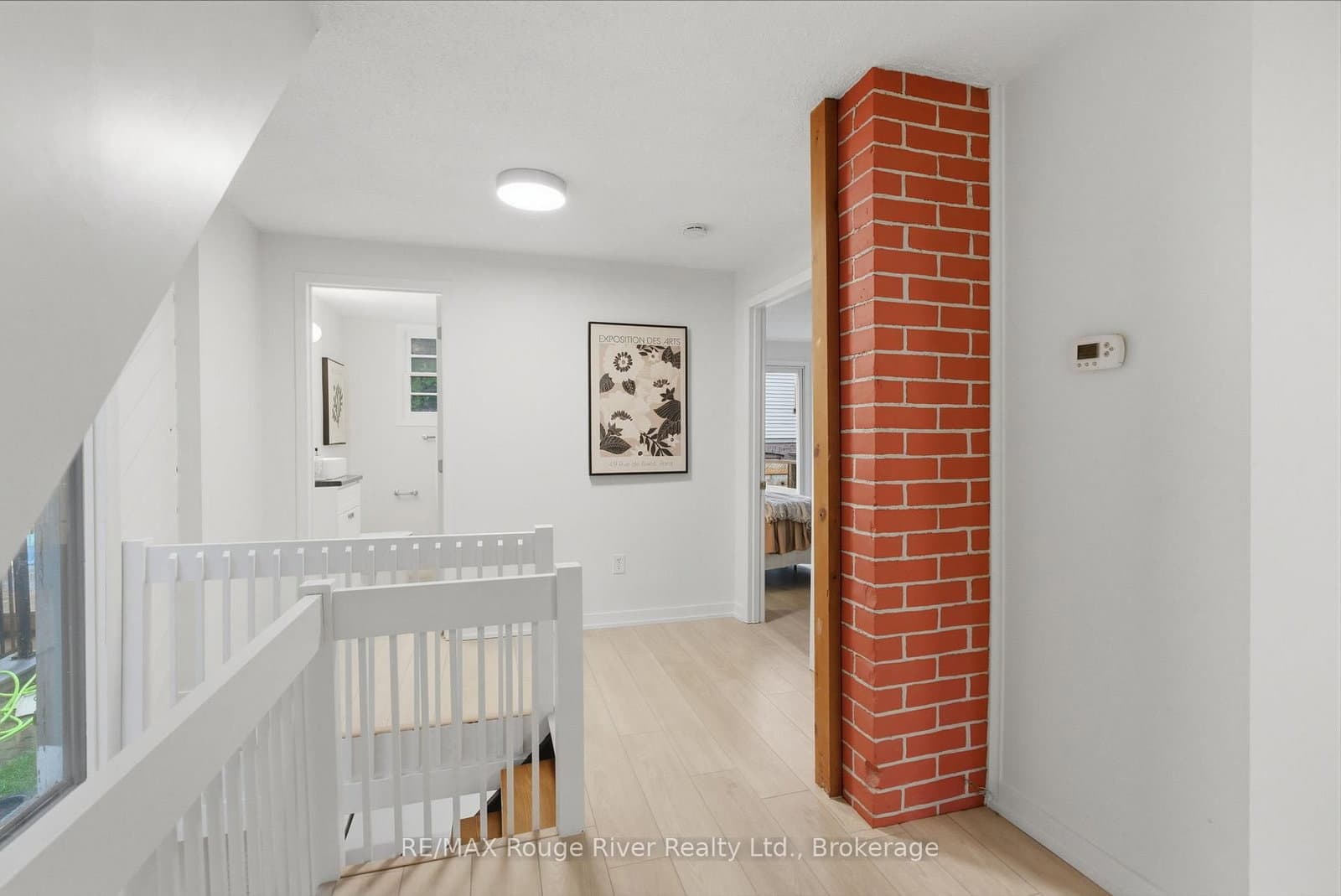 7 Heyworth Crescent thumbnail 4