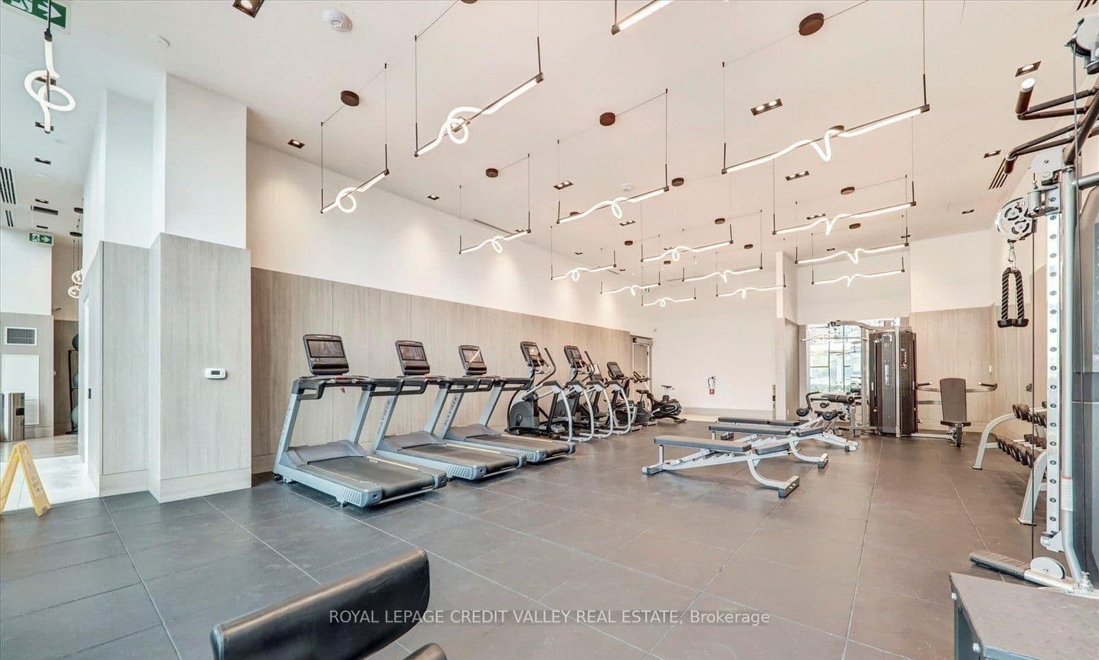 1455 Celebration Drive, Unit 2007 thumbnail 20