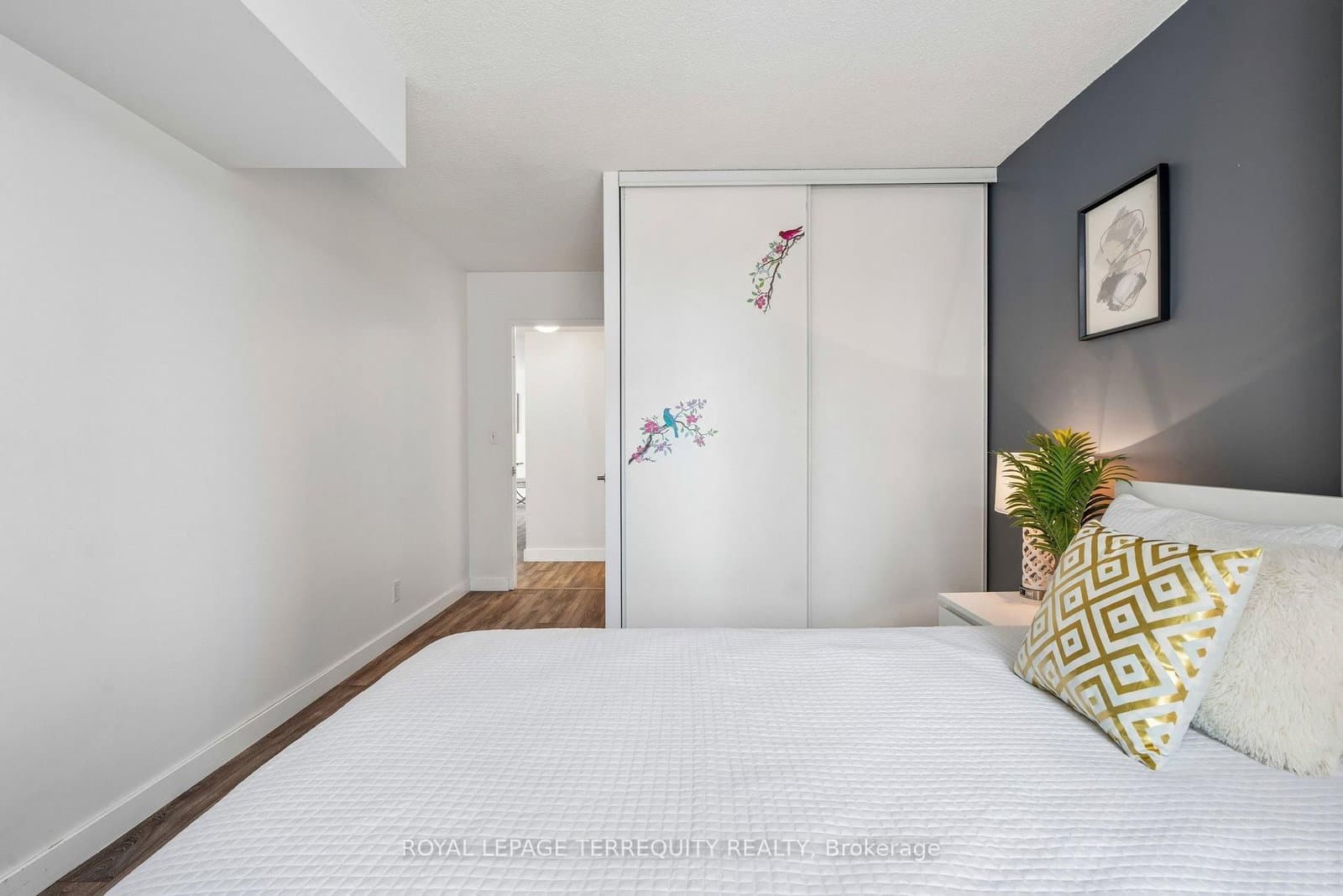 18 Lee Centre Drive, Unit 906 thumbnail 18