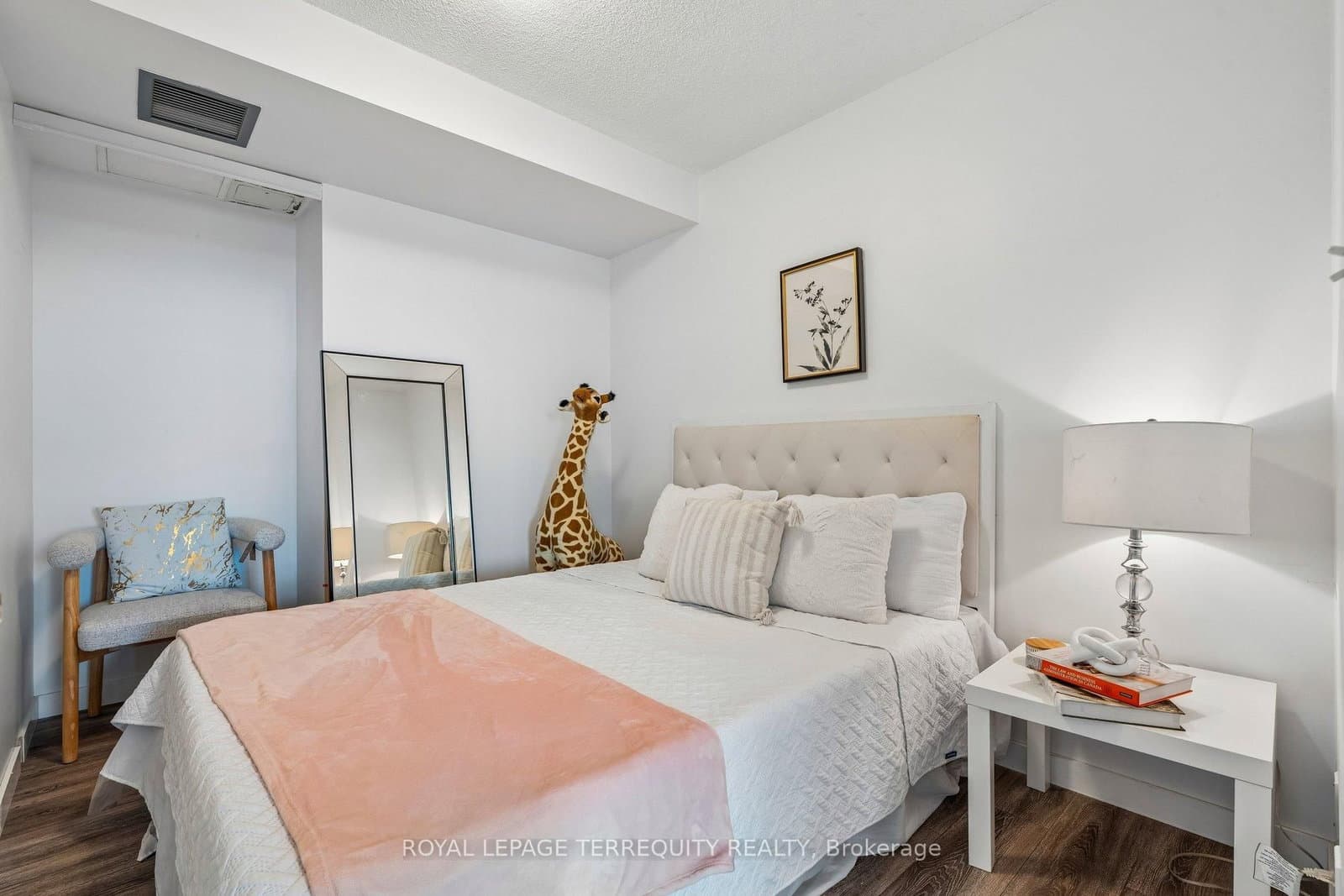 18 Lee Centre Drive, Unit 906 thumbnail 21