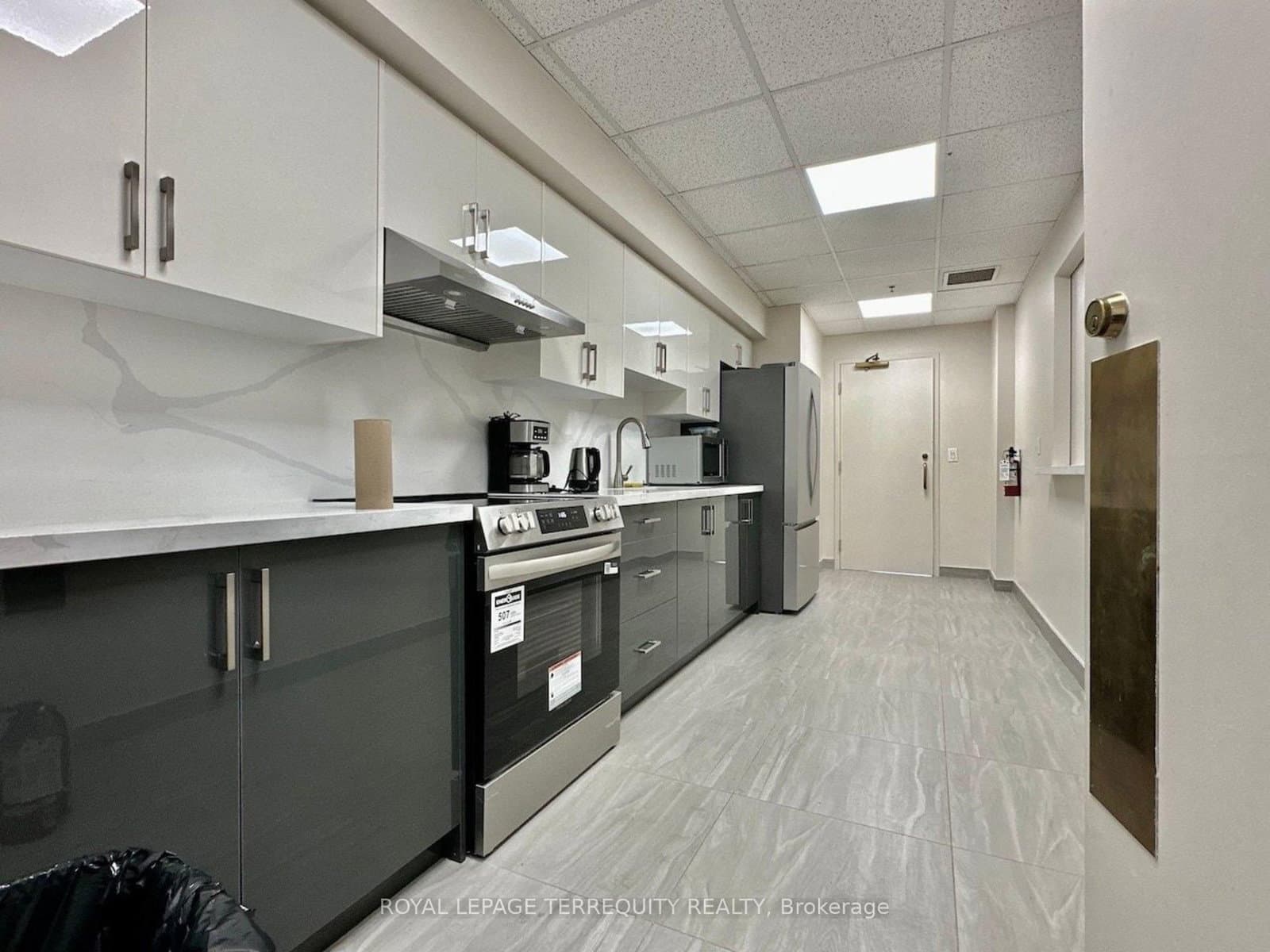 18 Lee Centre Drive, Unit 906 thumbnail 35