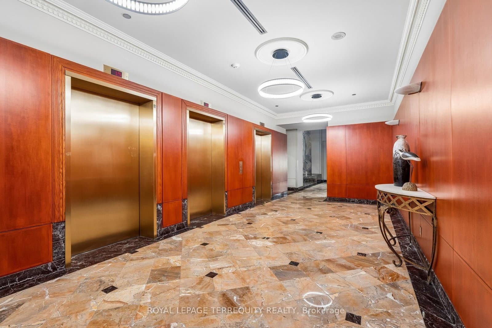 18 Lee Centre Drive, Unit 906 thumbnail 38
