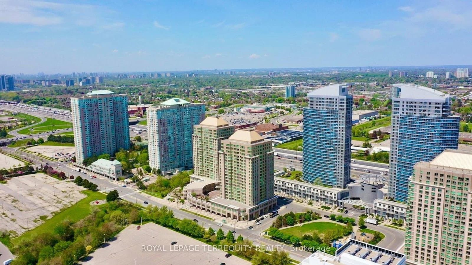 18 Lee Centre Drive, Unit 906 thumbnail 4
