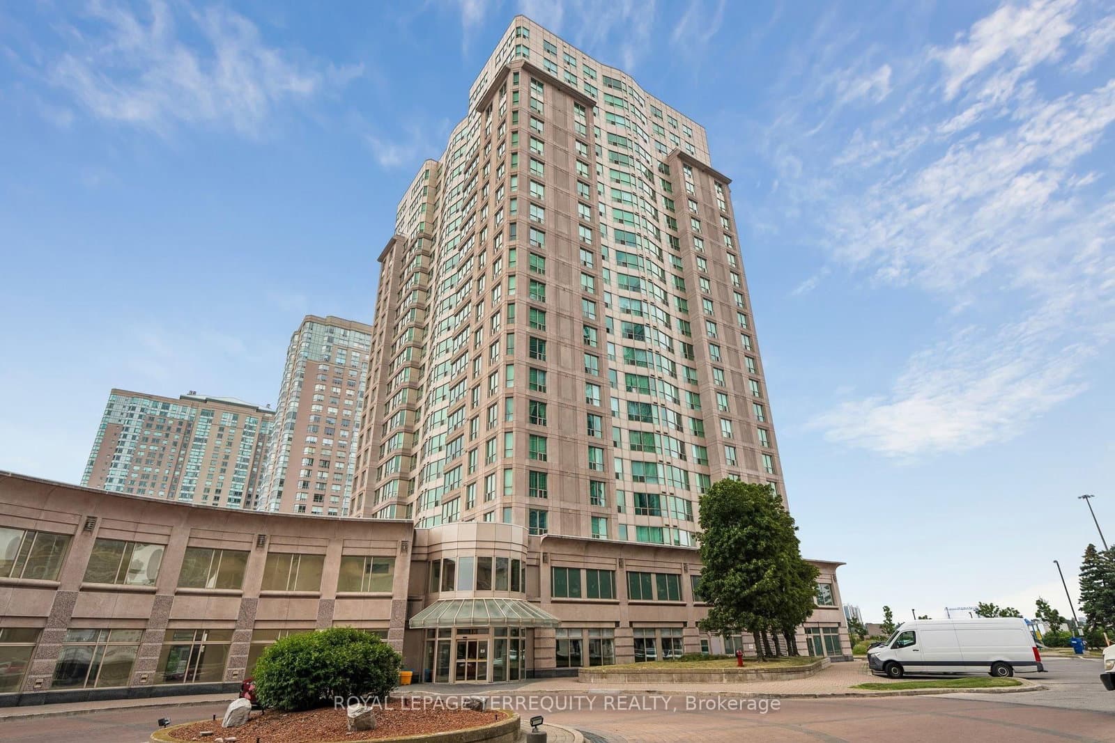 18 Lee Centre Drive, Unit 906 thumbnail 40