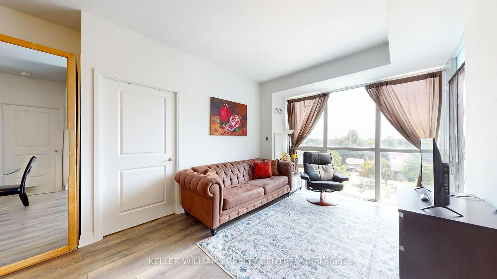10 Meadowglen Pl., Unit 508 thumbnail 7