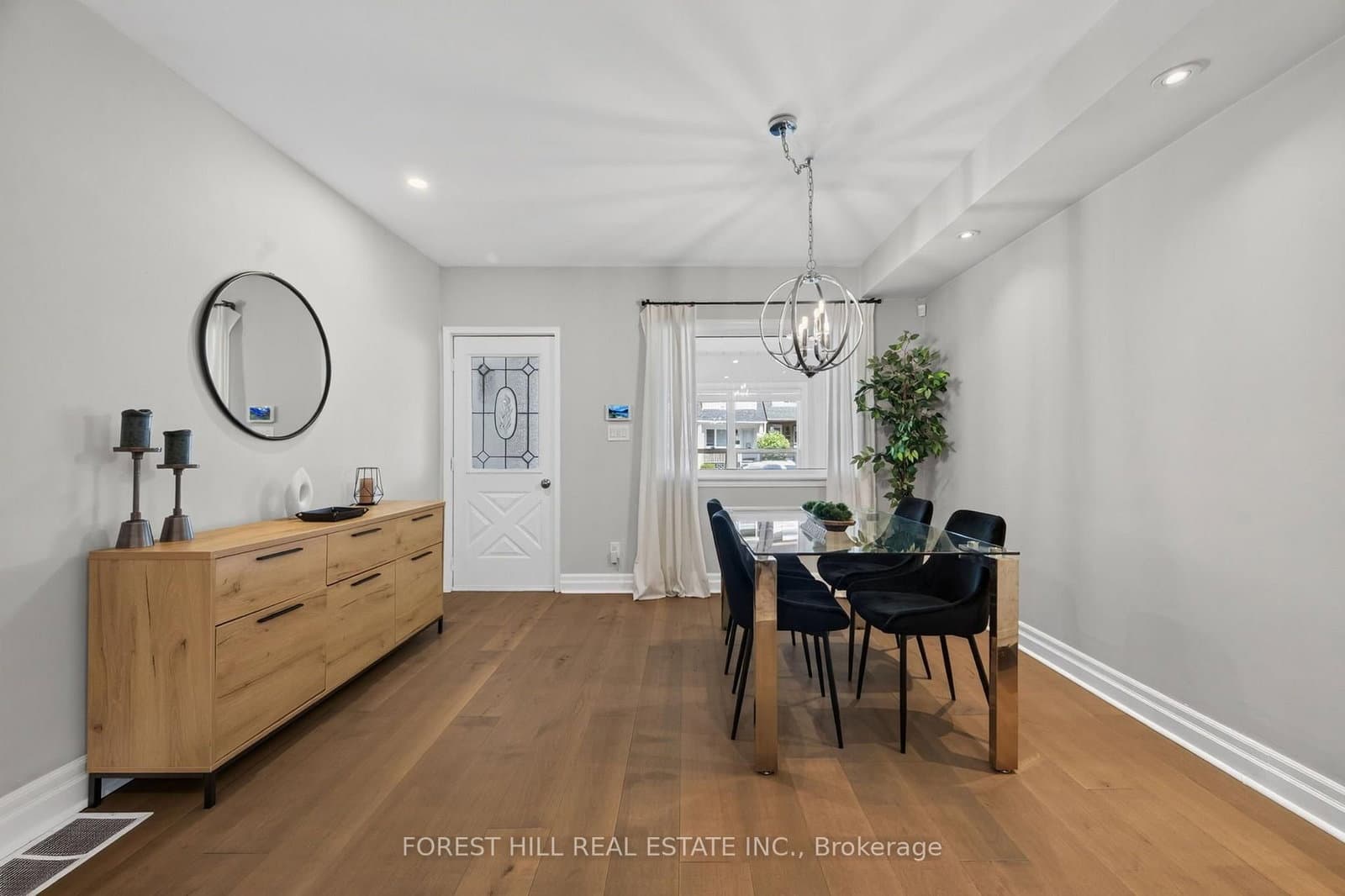 1040 Woodbine Avenue thumbnail 6