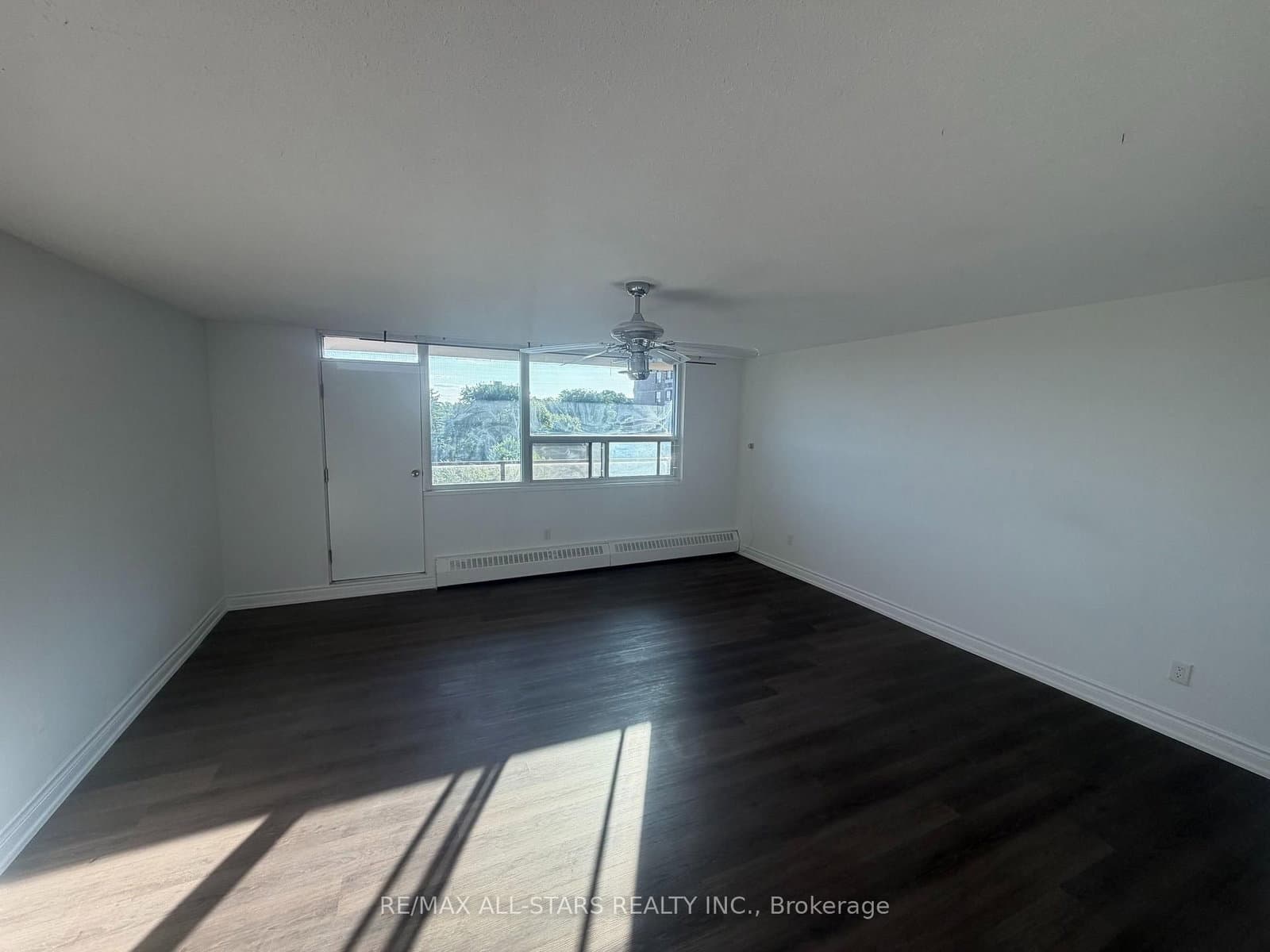 180 Markham Road, Unit 603 thumbnail 2