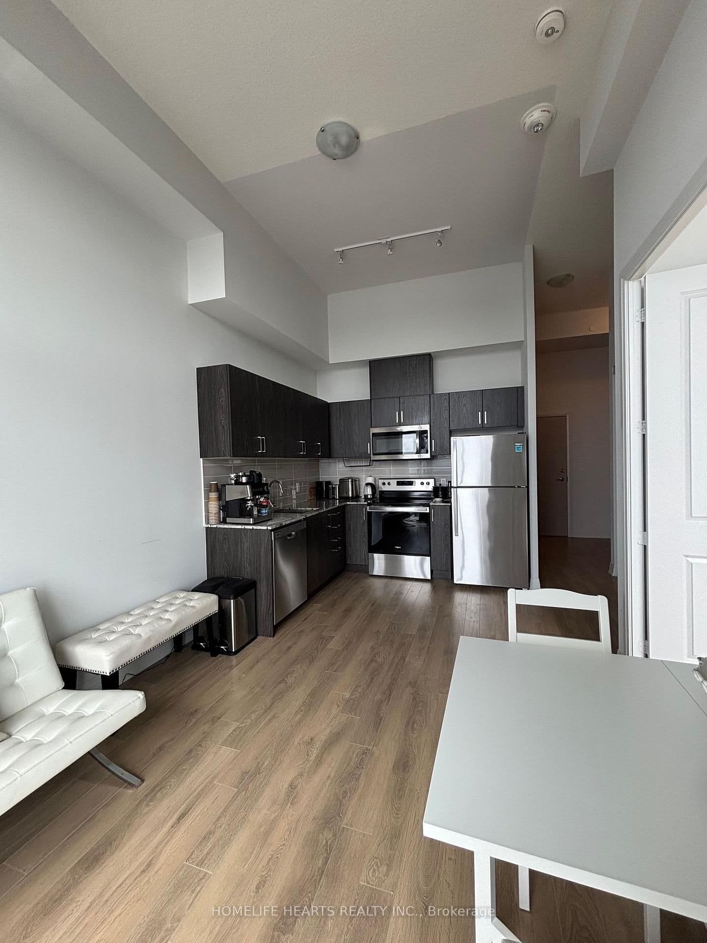 20 Meadowglen Place E, Unit 2806 thumbnail 15