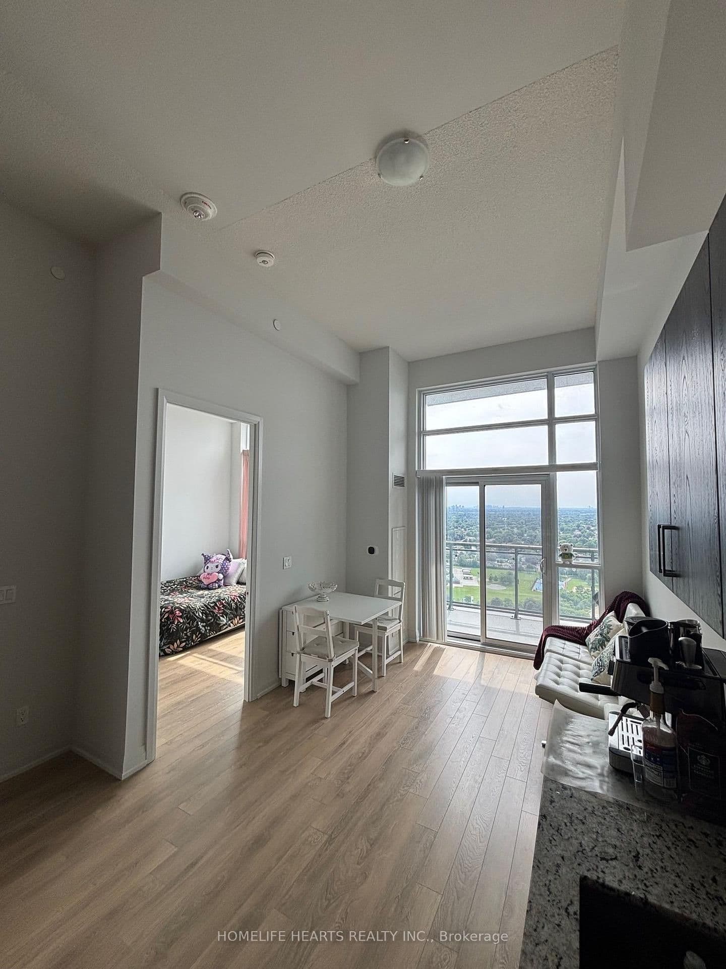 20 Meadowglen Place E, Unit 2806 thumbnail 21