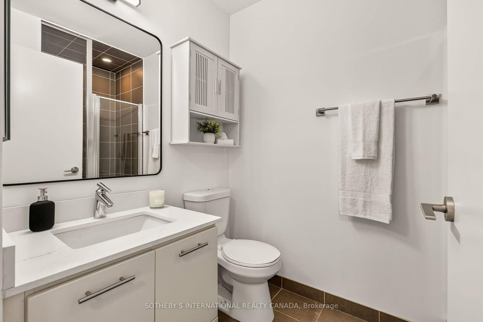 135 Village Green Square, Unit 519 thumbnail 28