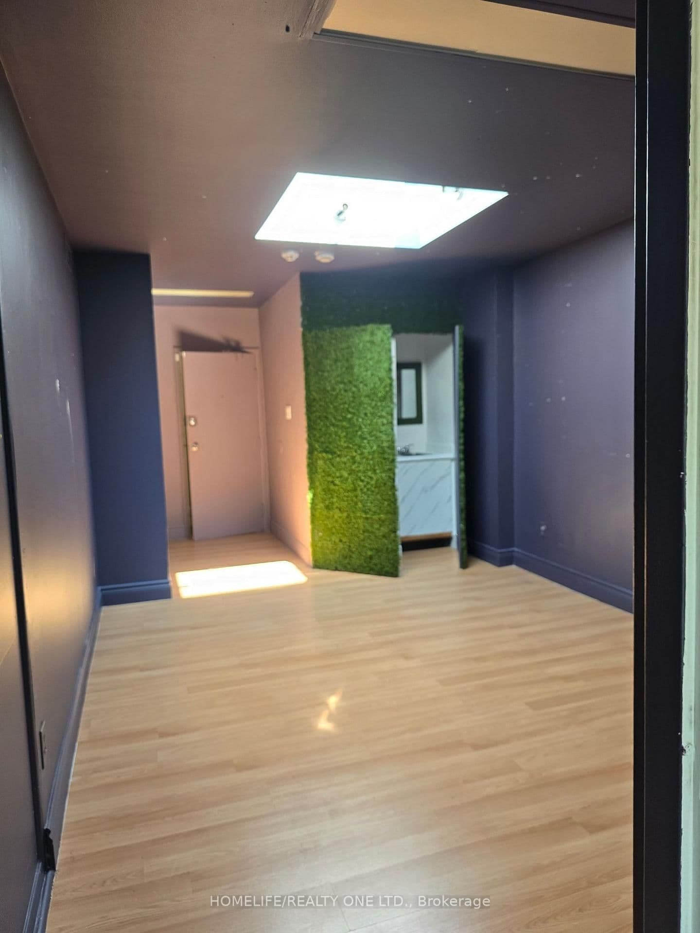 115 S Danforth Avenue, Unit 304 thumbnail 3