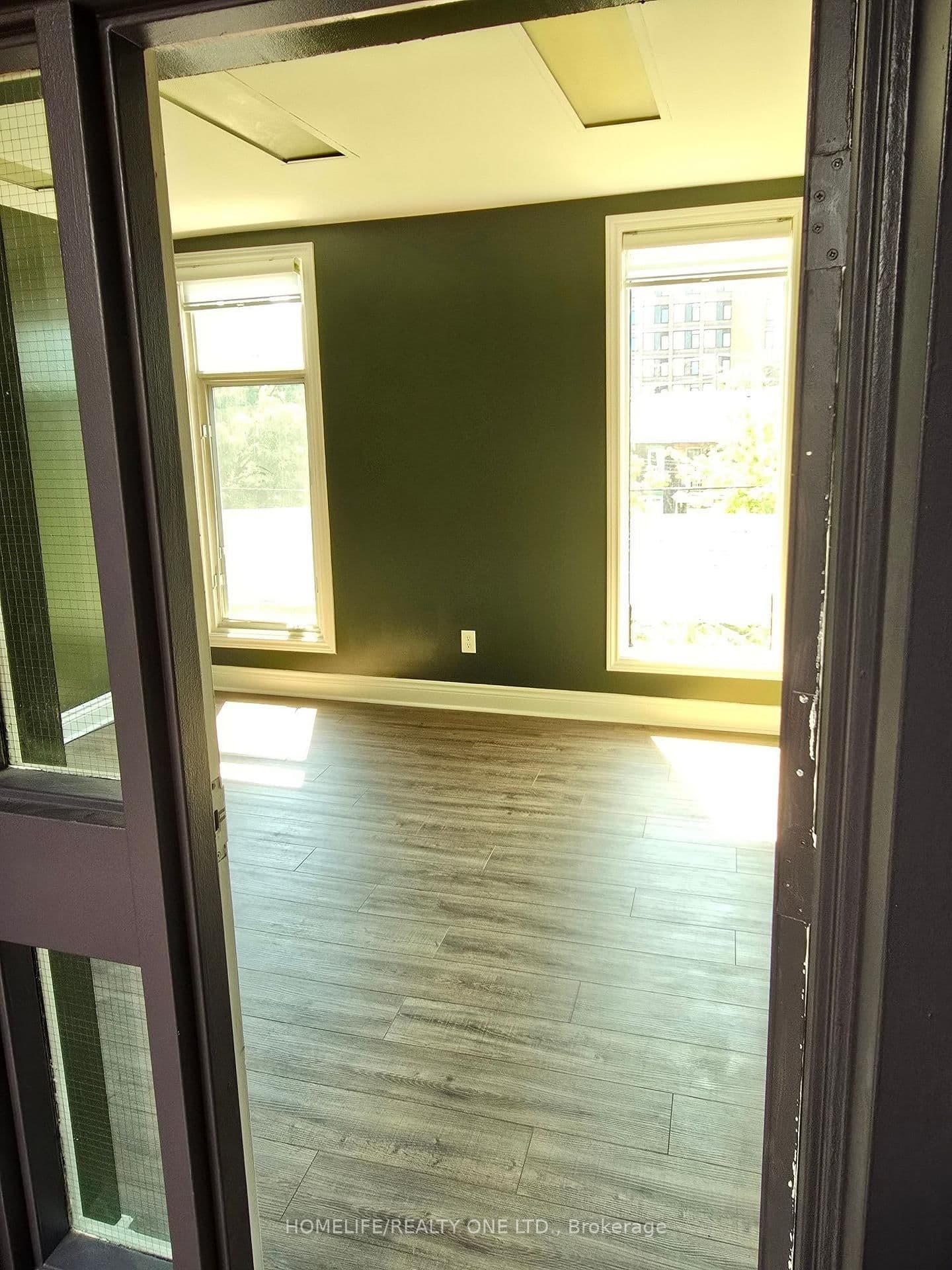 115 S Danforth Avenue, Unit 304 thumbnail 5