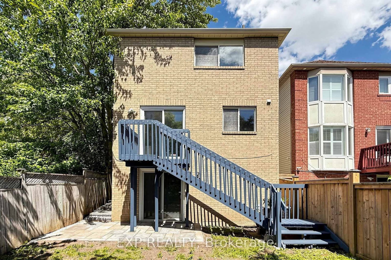 106 Smales Drive thumbnail 31