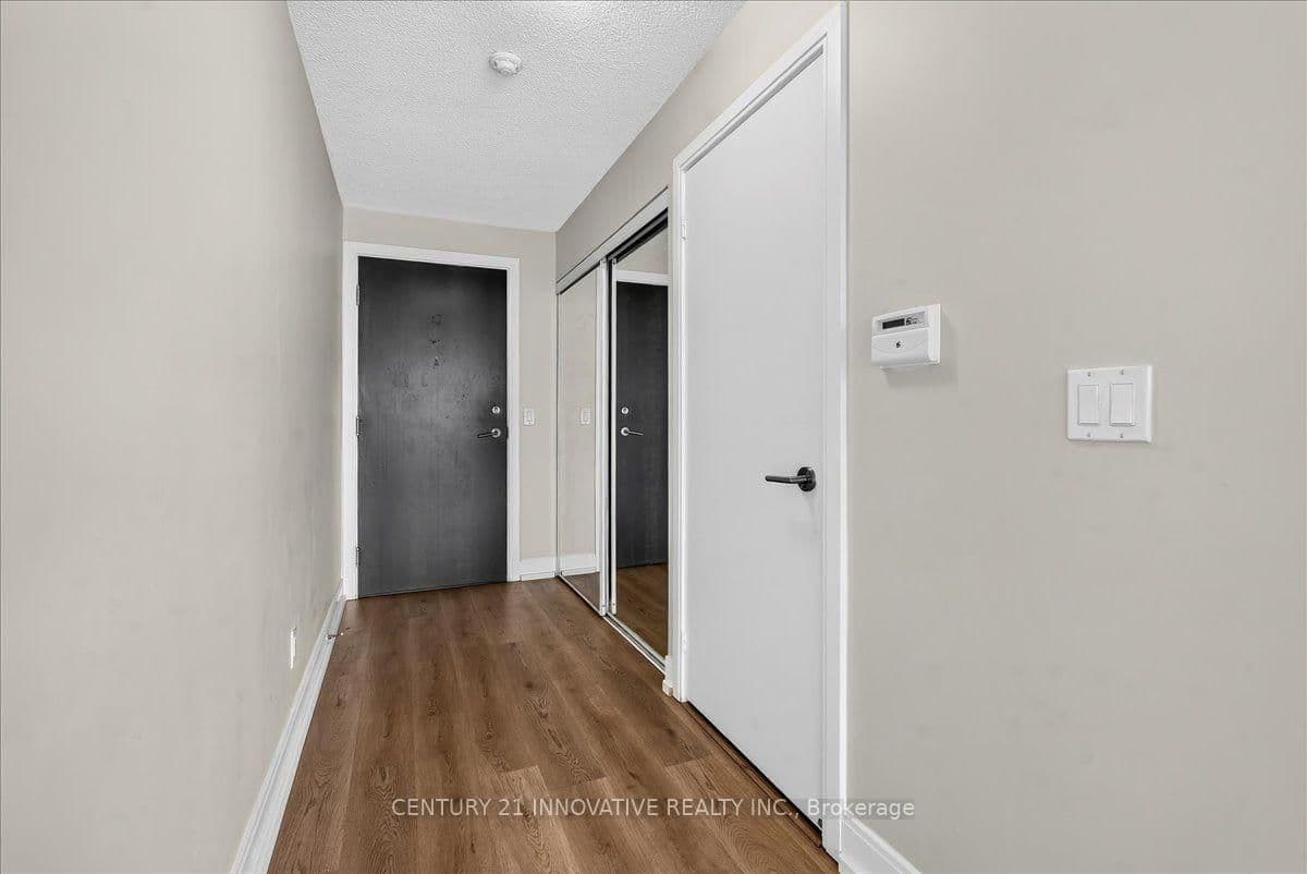 125 Village Green Square, Unit 3501 thumbnail 7