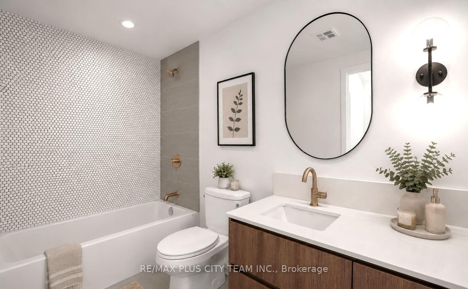1285 Queen Street E, Unit 303 thumbnail 10