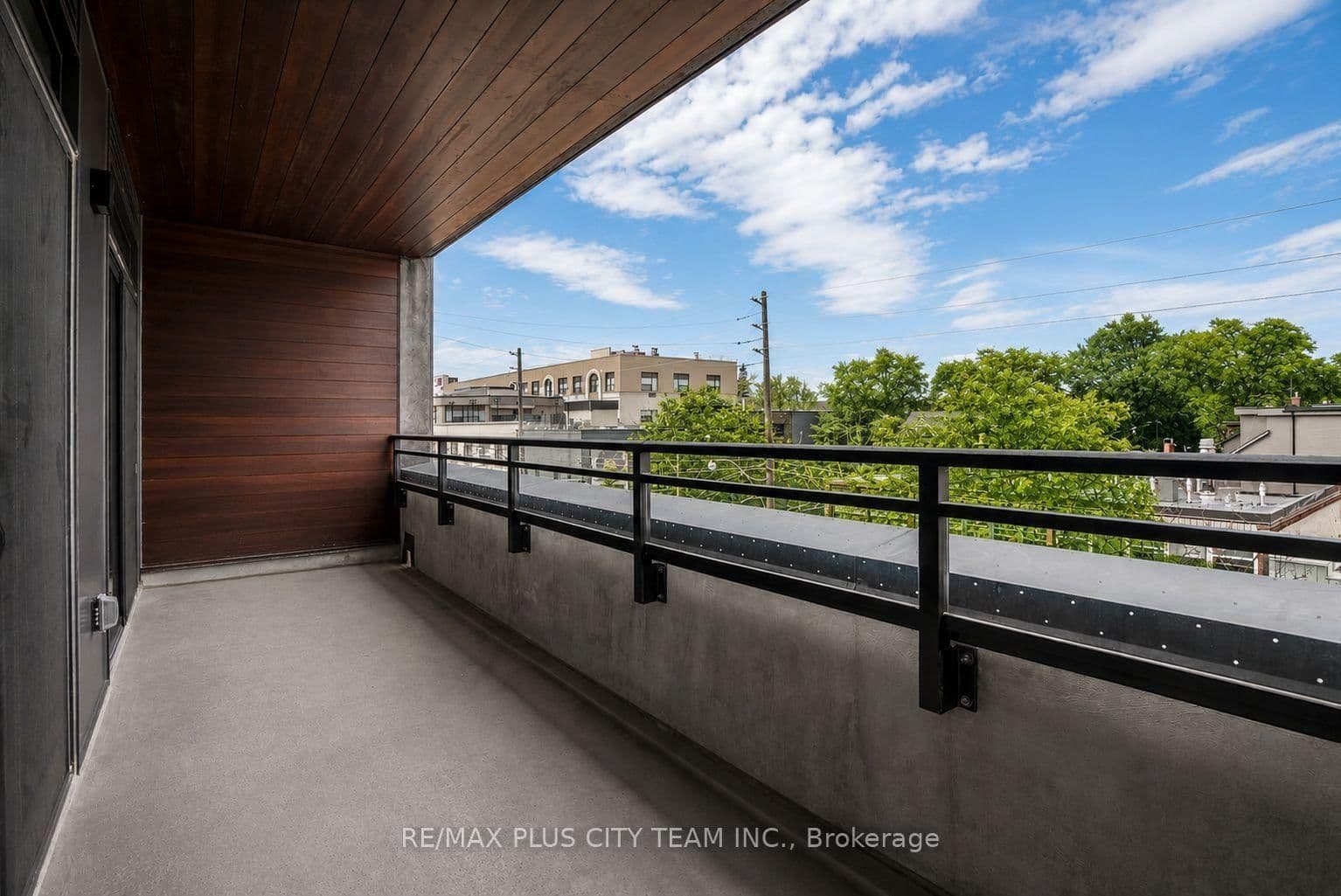 1285 Queen Street E, Unit 303 thumbnail 12
