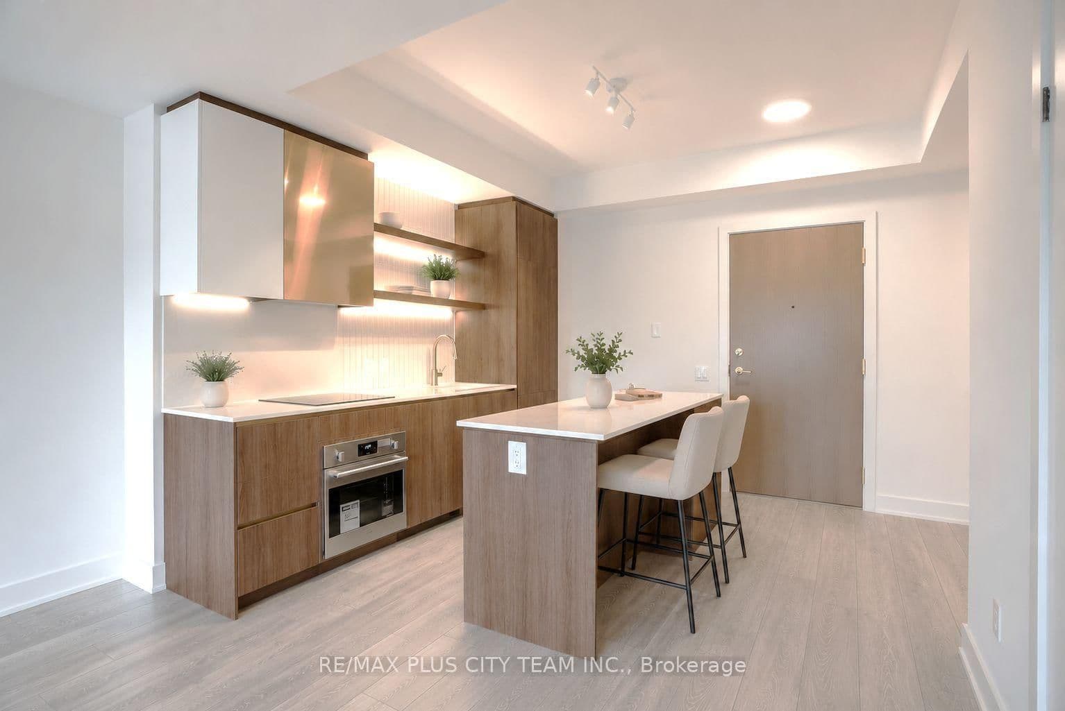 1285 Queen Street E, Unit 303 thumbnail 5
