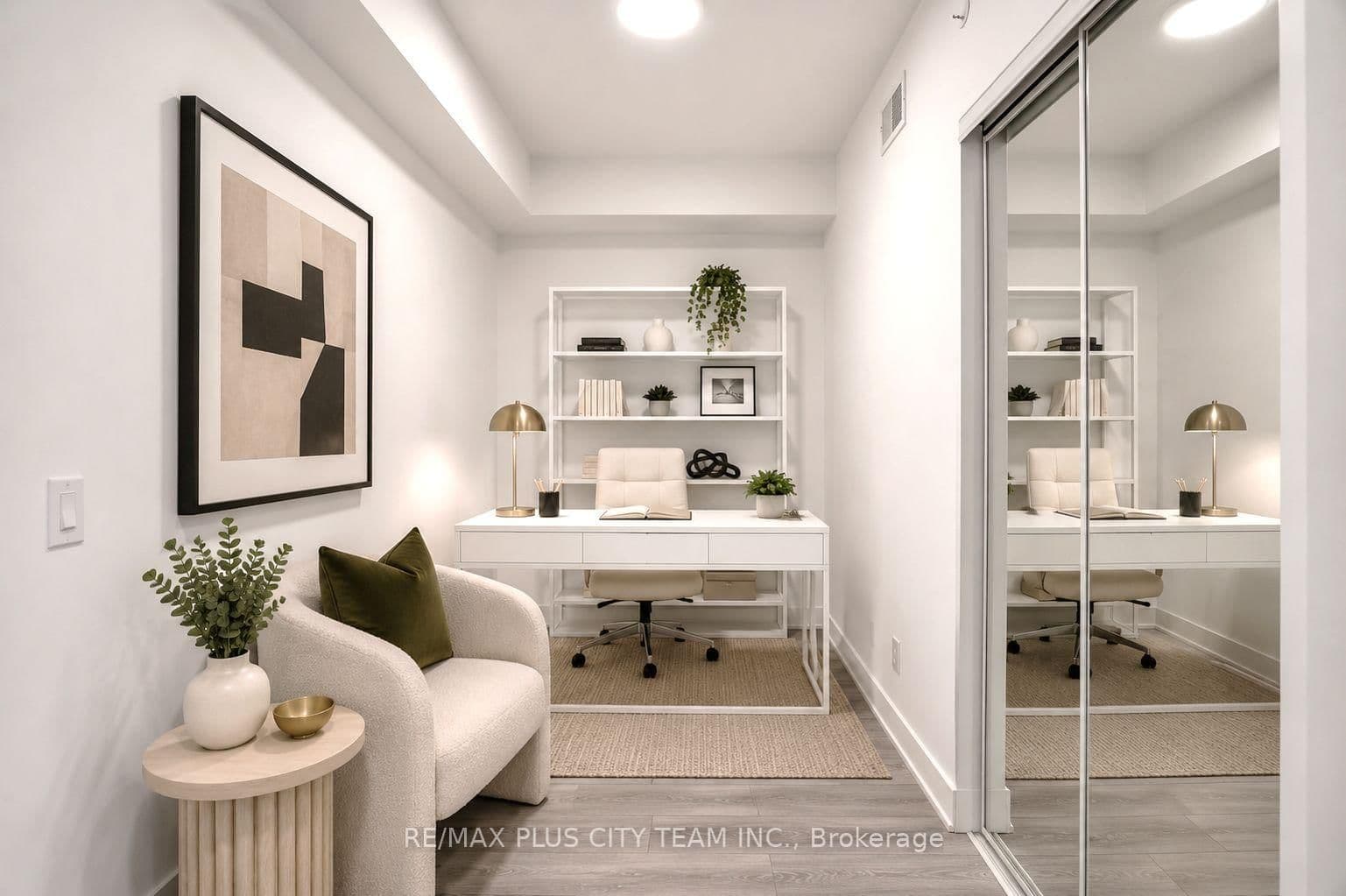1285 Queen Street E, Unit 303 thumbnail 8