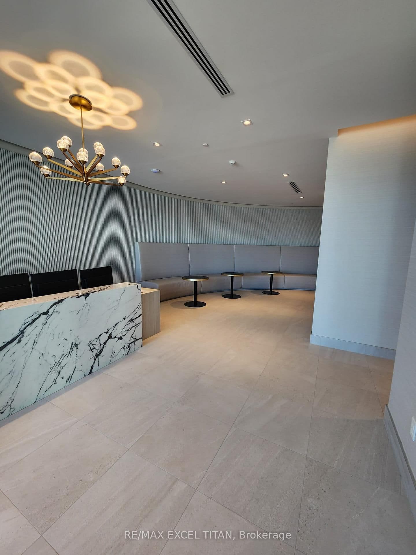 20 Deans Drive S, Unit 307 thumbnail 2