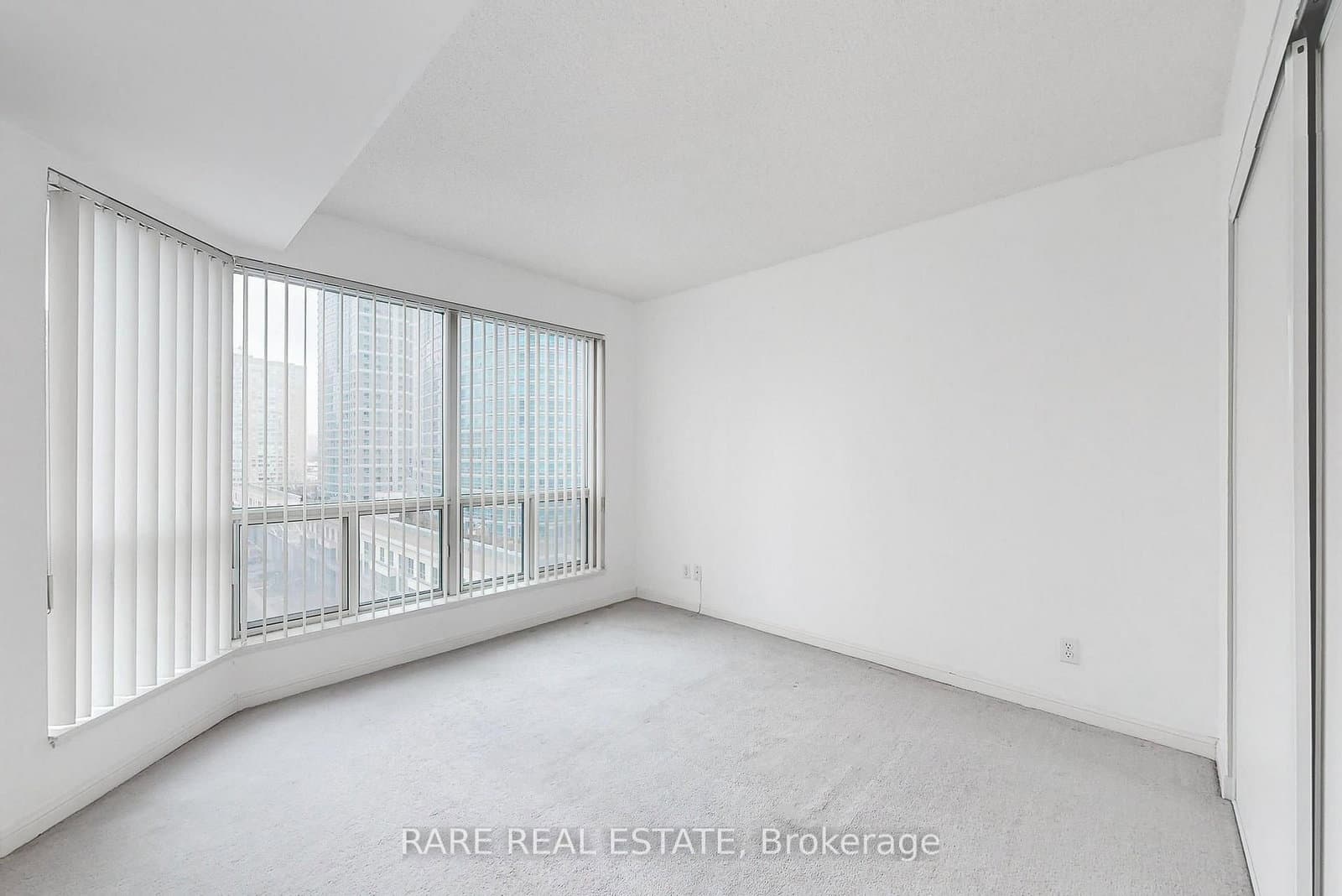 11 Lee Centre Drive, Unit 1016 thumbnail 14