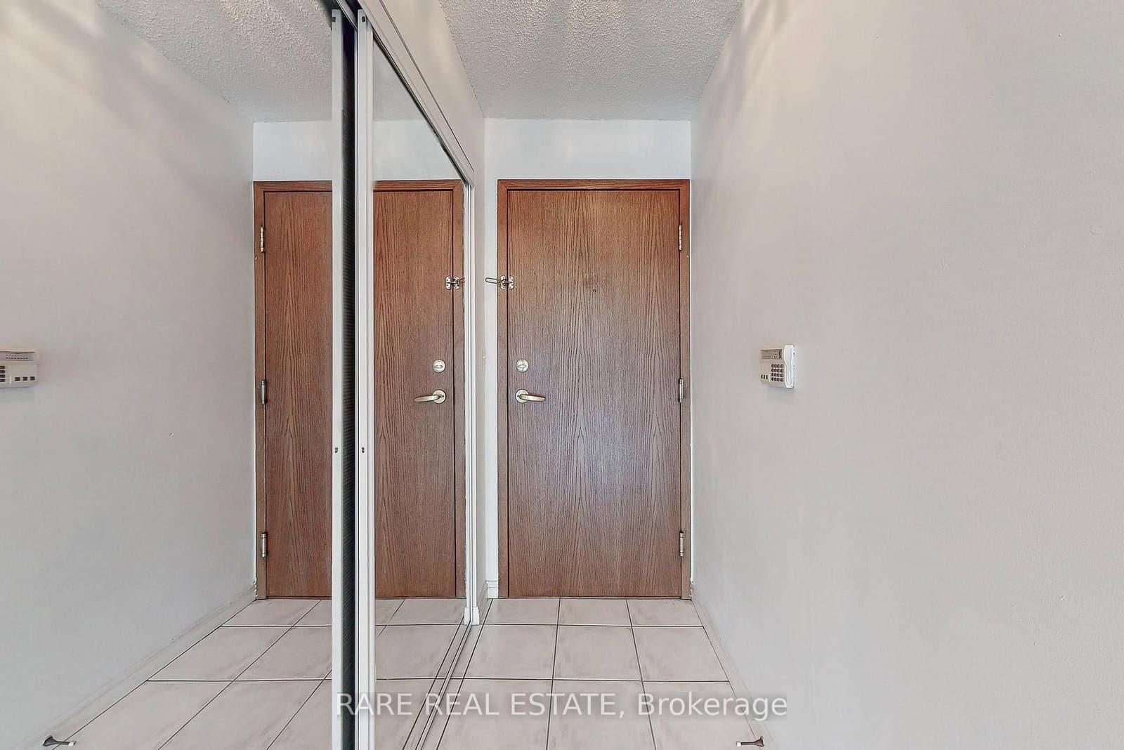 11 Lee Centre Drive, Unit 1016 thumbnail 25