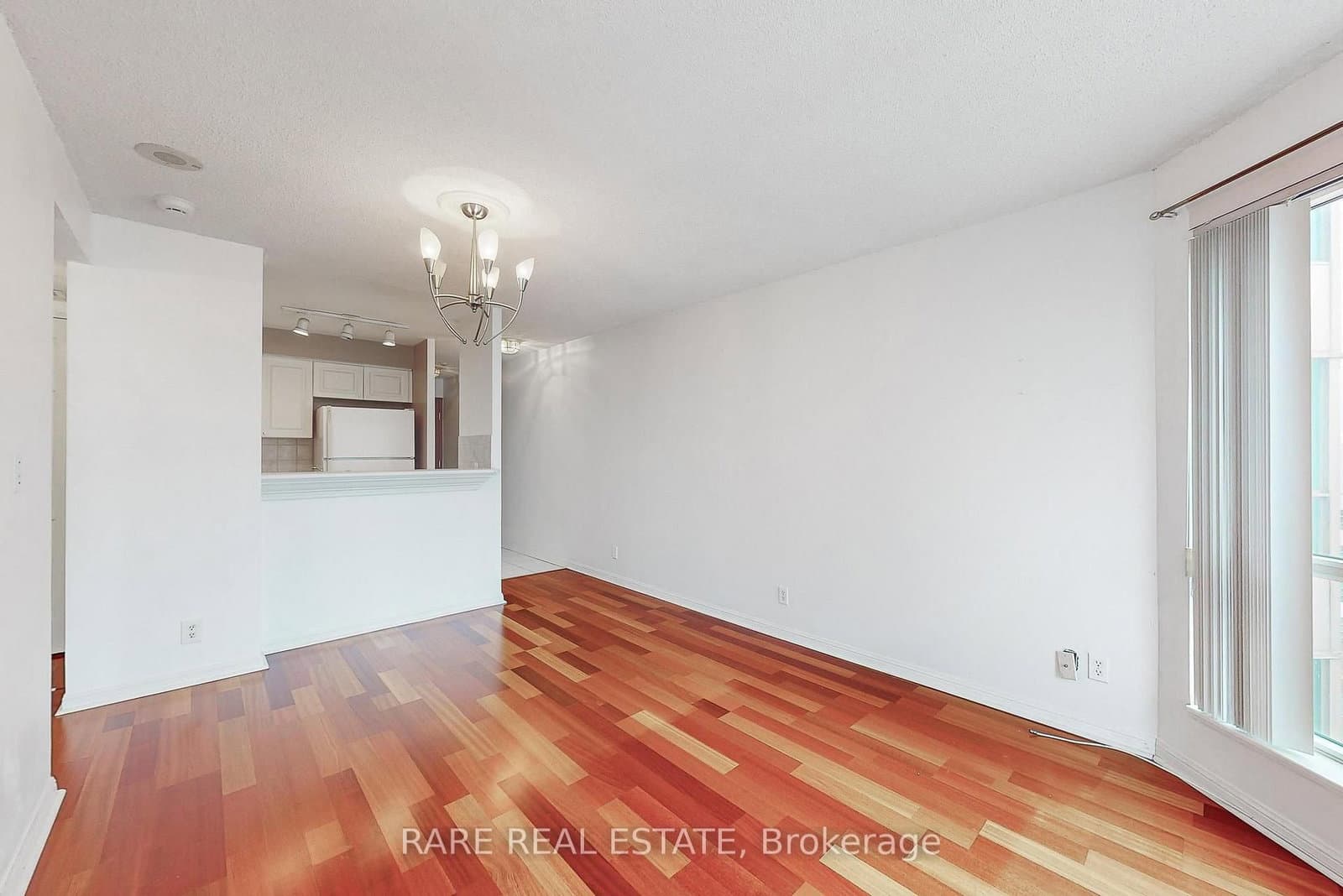 11 Lee Centre Drive, Unit 1016 thumbnail 4
