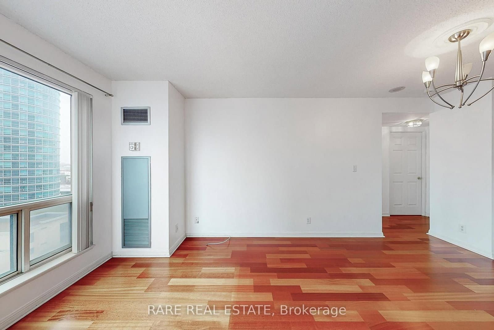 11 Lee Centre Drive, Unit 1016 thumbnail 5