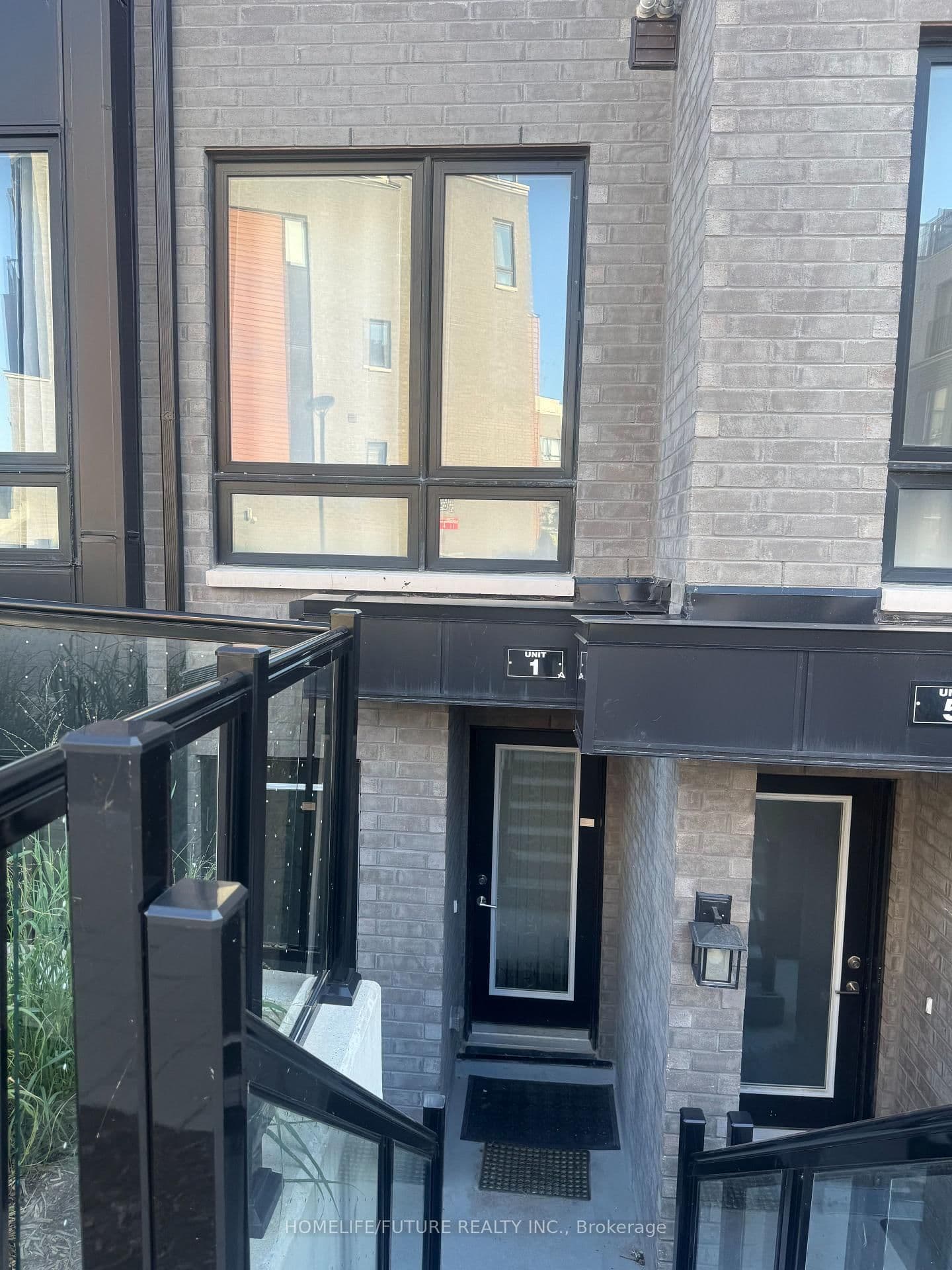 165 Tapscott Road, Unit 1 thumbnail 2
