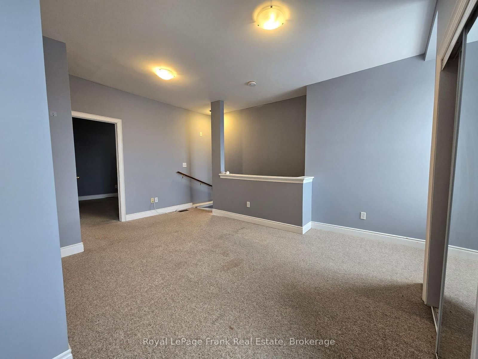 54 King Street E, Unit 208 thumbnail 4