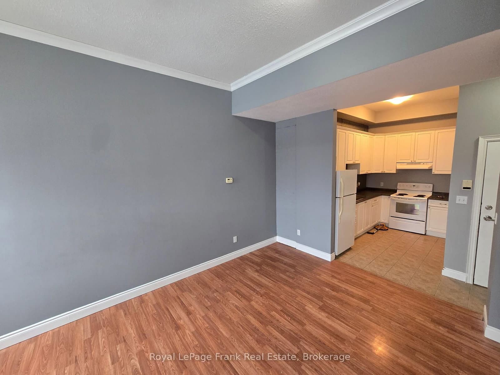 54 King Street E, Unit 208 thumbnail 6
