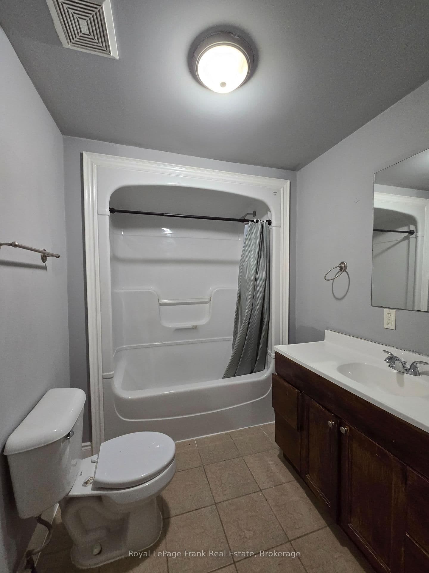 54 King Street E, Unit 208 thumbnail 7
