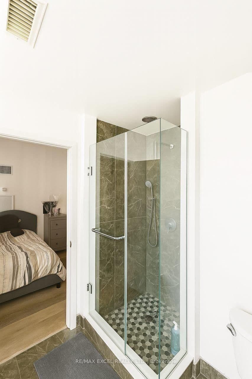 60 Brian Harrison Way, Unit Ph3703 thumbnail 8
