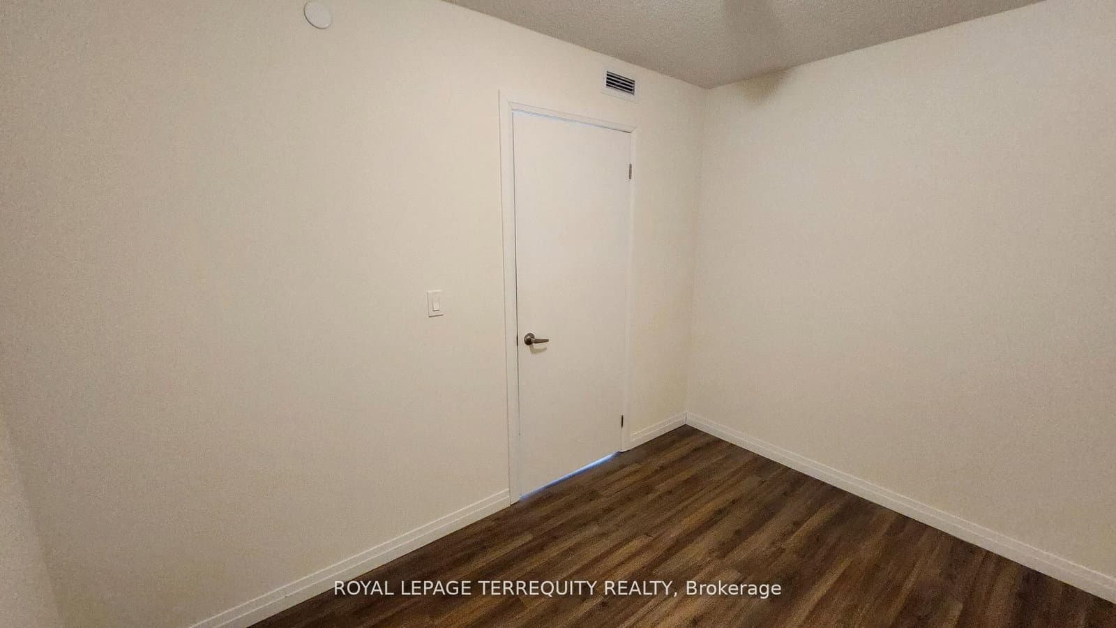 2152 Lawrence Avenue E, Unit 1207 thumbnail 7