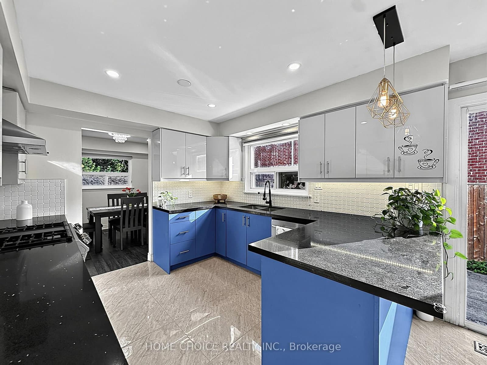 38 Robbinstone Drive thumbnail 12