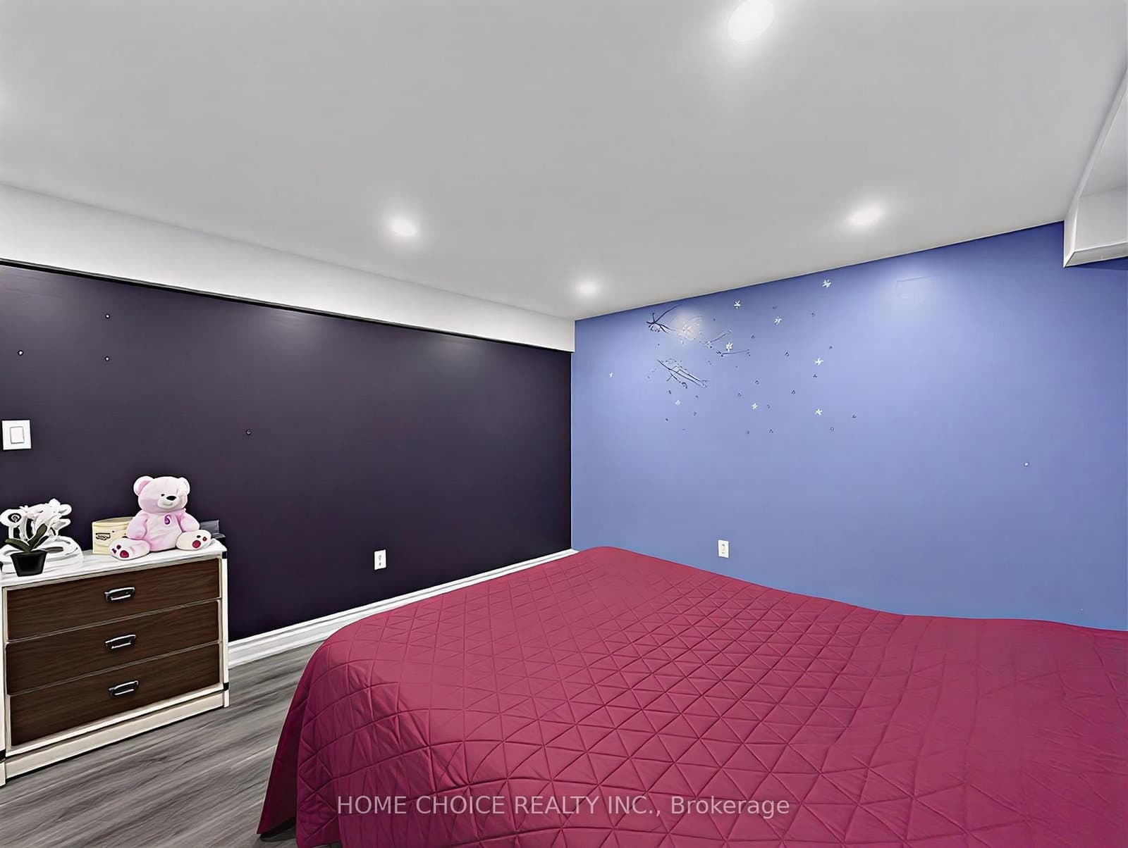 38 Robbinstone Drive thumbnail 32